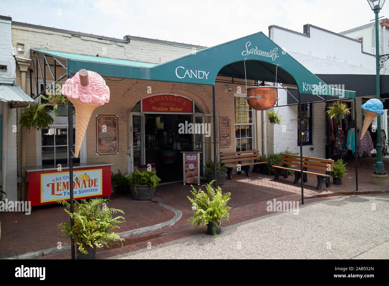 Savane candy cucina pralina originale maker savannah mercato città di Savannah in Georgia negli Stati Uniti Foto Stock