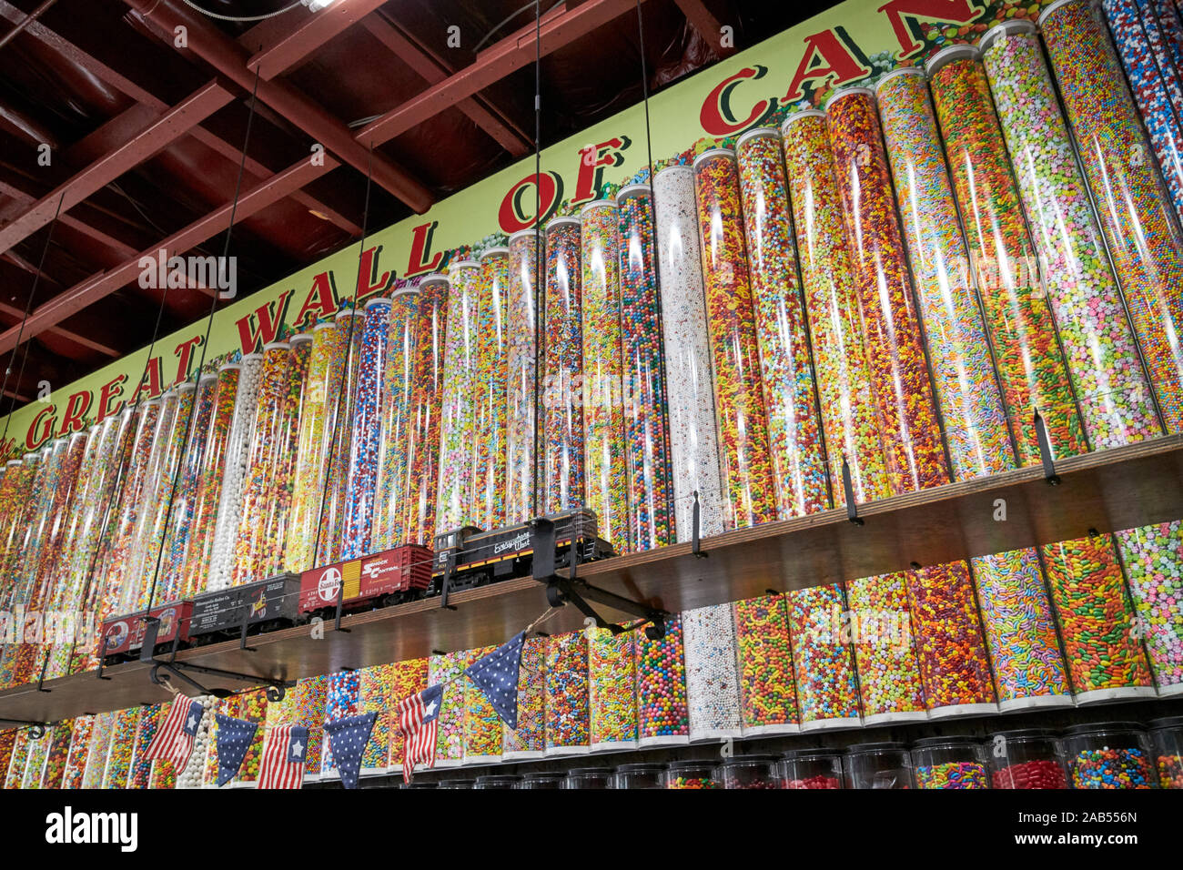 La grande muraglia di candy a savane candy cucina pralina originale maker savannah mercato città di Savannah in Georgia negli Stati Uniti Foto Stock