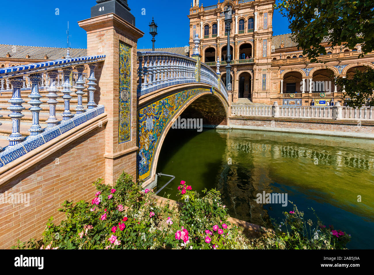La Plaza de España (Piazza di Spagna) nel Parque de María Luisa (Parco Maria Luisa), a Siviglia, Spagna, costruito nel 1928 per l'esposizione Ibero-americana Foto Stock
