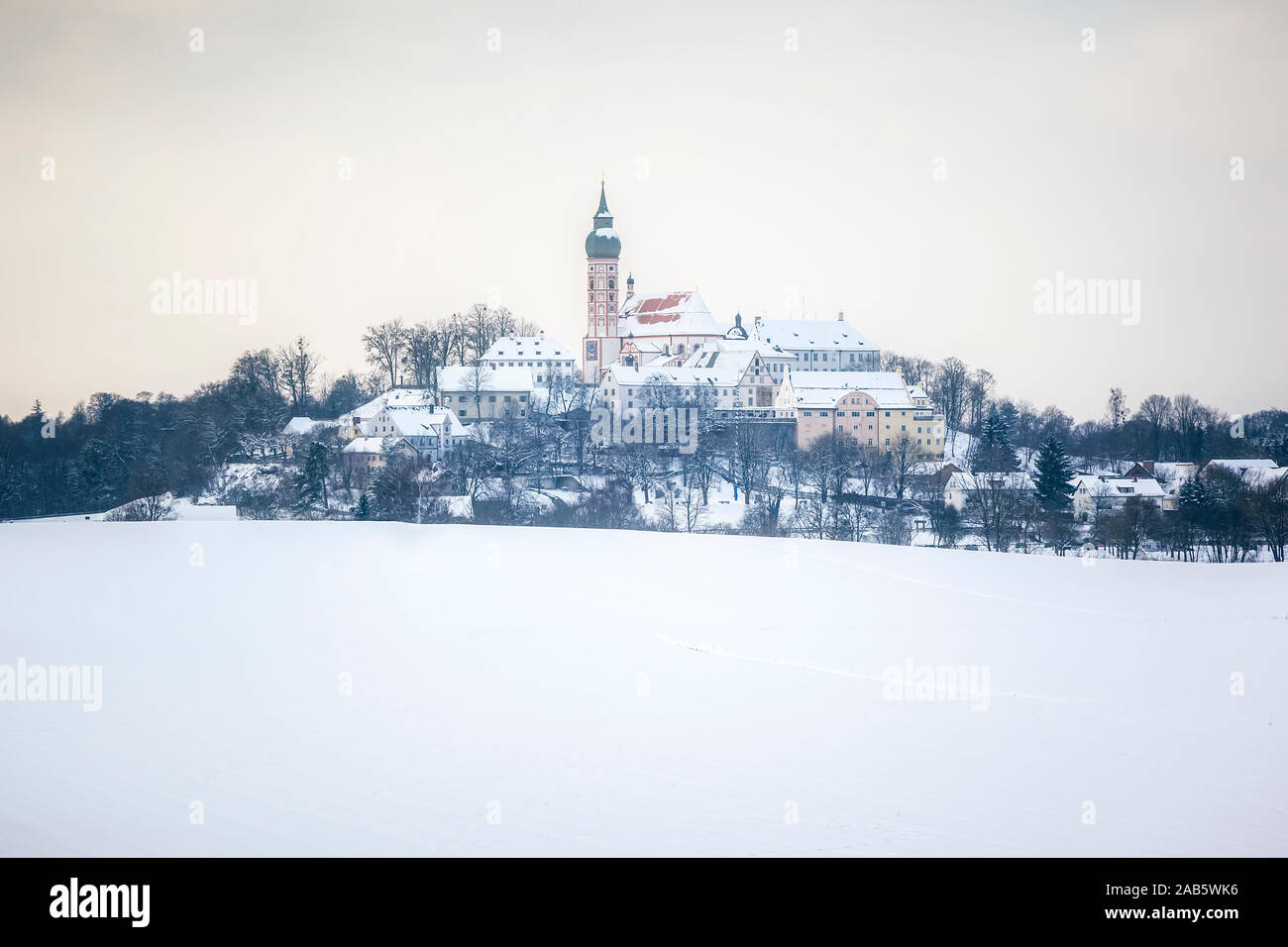 Das schoene Kloster Andechs im inverno Foto Stock