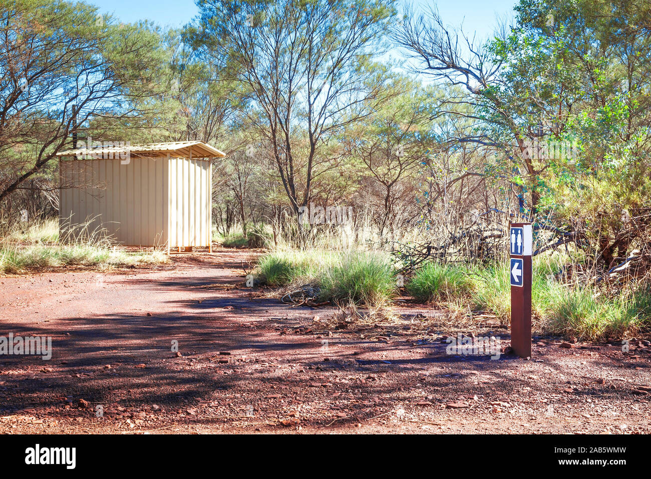 Eine Toilette (Bush loo) im Australischen Busch Foto Stock
