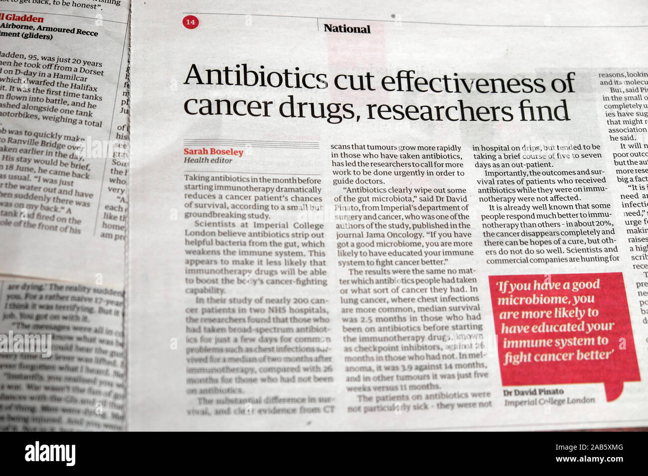 " Antibiotici tagliare l'efficacia dei farmaci contro il cancro, i ricercatori a trovare' quotidiano Guardian articolo titolo 13 settembre 2019 Londra Inghilterra REGNO UNITO Foto Stock
