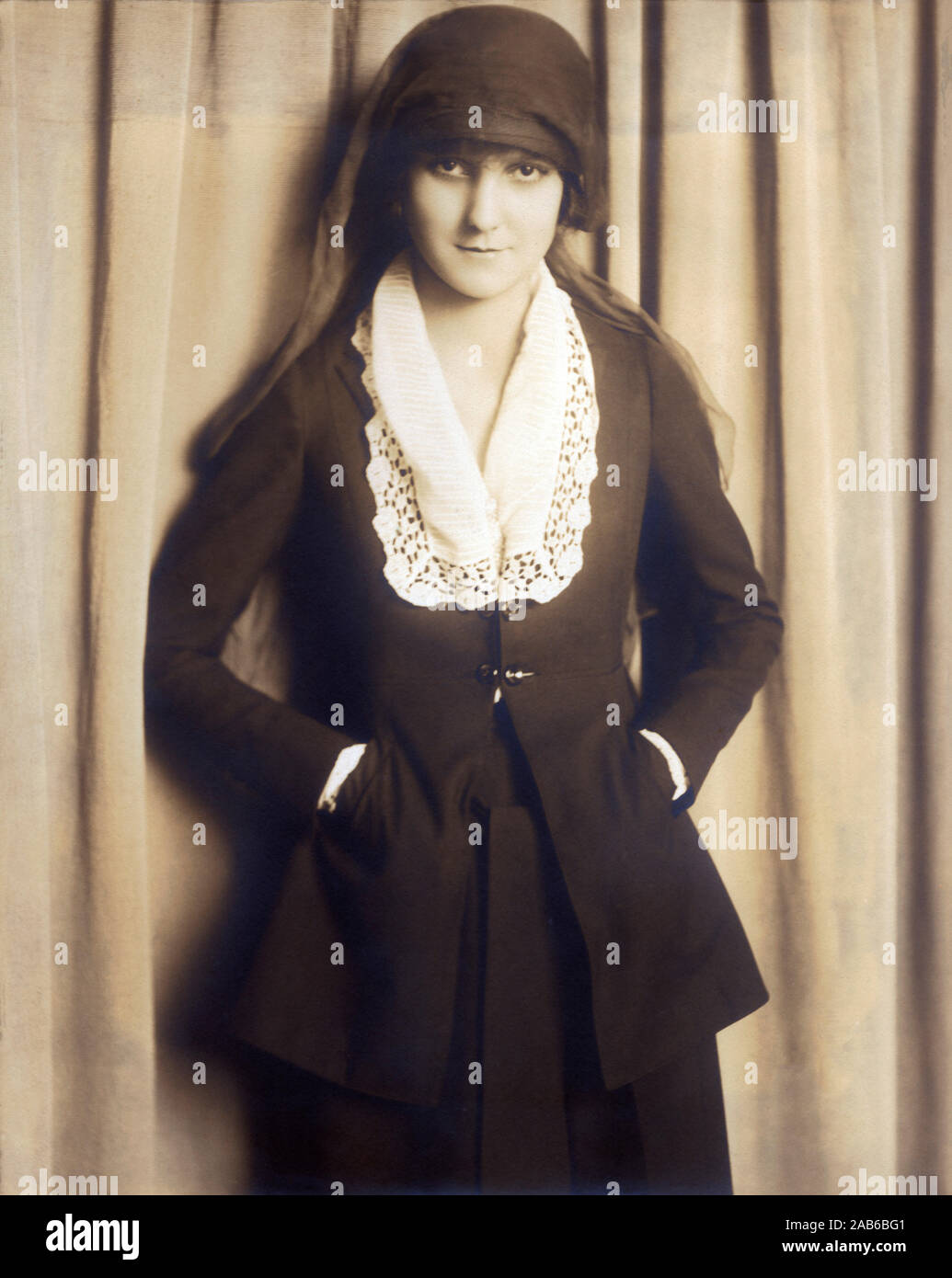 Il film muto attrice Ann poco (1891-1984), Pubblicità ritratto, Evans L.A., 1910's Foto Stock