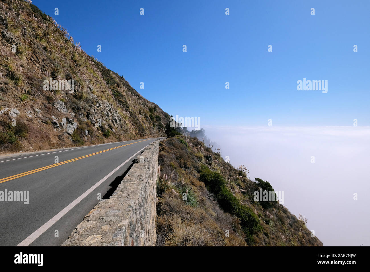 California state Route 1, autostrada 1, strada costiera lungo l'Oceano Pacifico, California, Stati Uniti Foto Stock