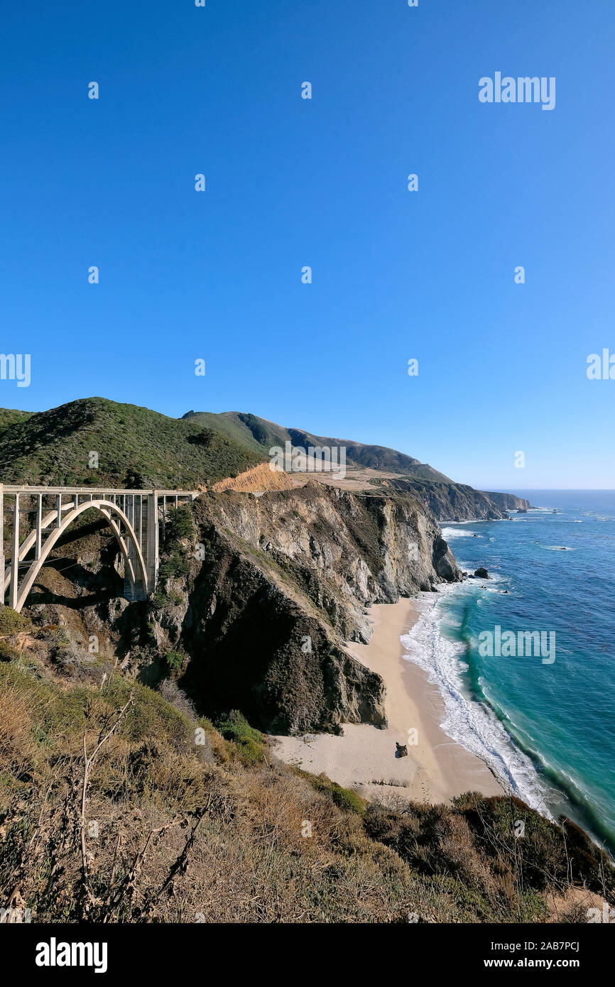 Bixby Creek ponte, ponte di arco concreto alla California State Route 1, Highway 1, strada costiera lungo l'Oceano Pacifico, CALIFORNIA, STATI UNITI D'AMERICA Foto Stock