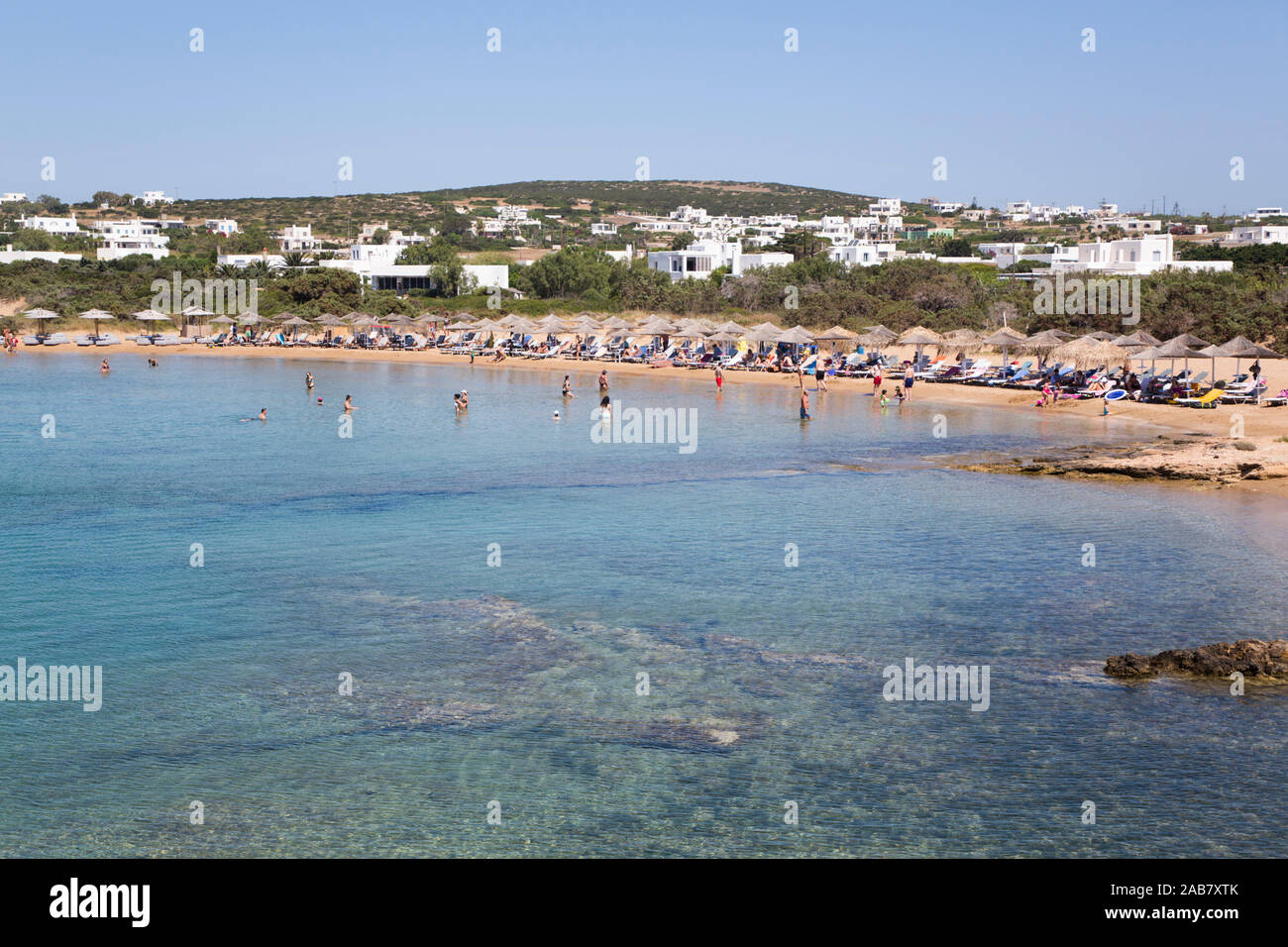 Spiaggia di Santa Maria, isola di Paros, Cicladi, gruppo di isole greche, Grecia, Europa Foto Stock