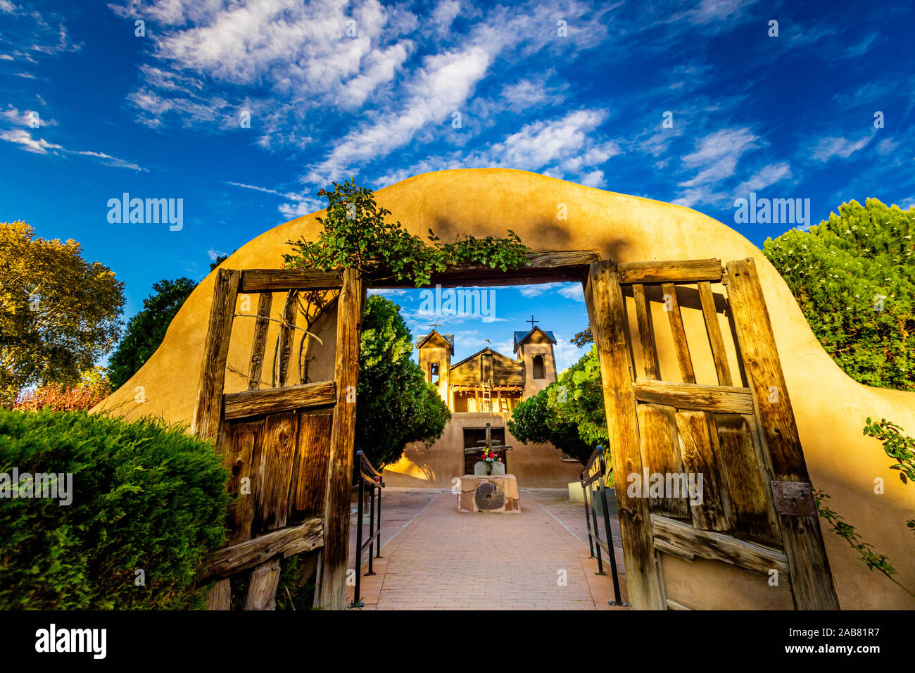 Il famoso luogo di pellegrinaggio del Santuario De Chimayo, Nuovo Messico, America del Nord Foto Stock