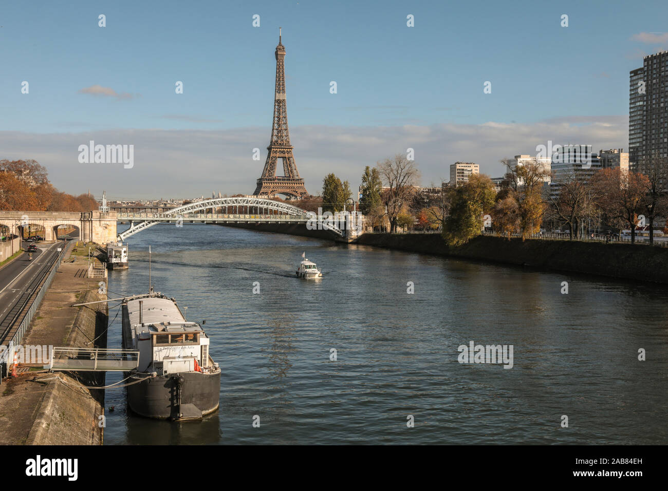 LA Senna e dalla Torre Eiffel, Parigi Foto Stock