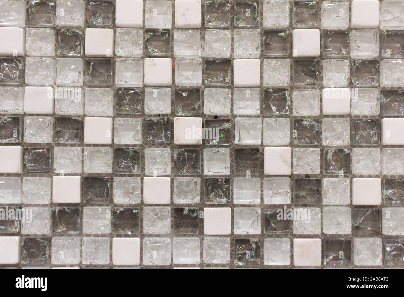 Moderna in vetro piastrelle a mosaico sullo sfondo. La piscina o la parete di piastrelle di vetro texture. Foto Stock