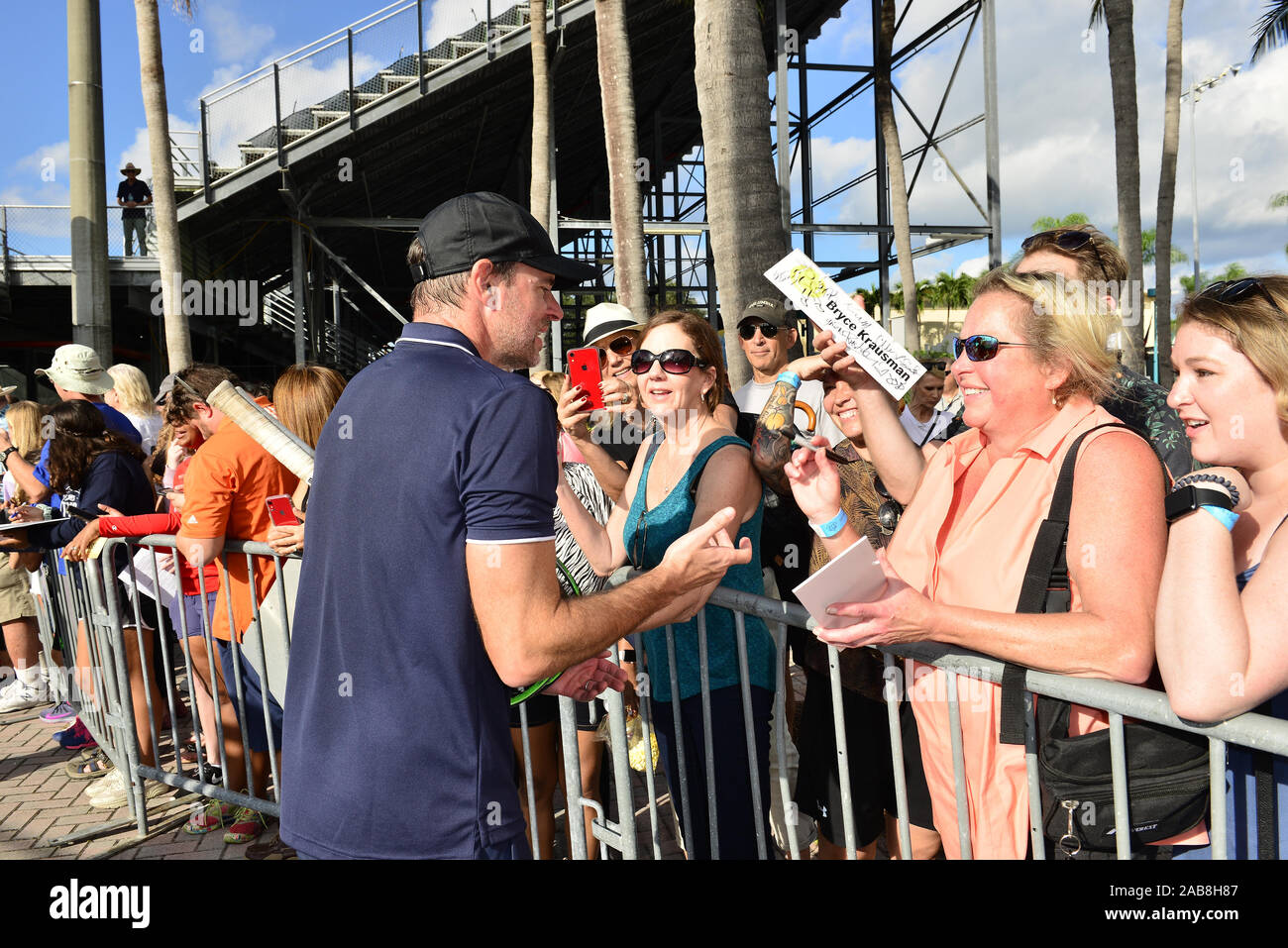 Delray Beach, FL, Stati Uniti d'America. 24 Novembre, 2019. Scott Foley assiste il 30TH Annuale Chris Evert Pro-Celebrity classico del tennis al Delray Beach Tennis Center il 24 novembre 2019 in Delray Beach, Florida. Credito: Mpi10/media/punzone Alamy Live News Foto Stock
