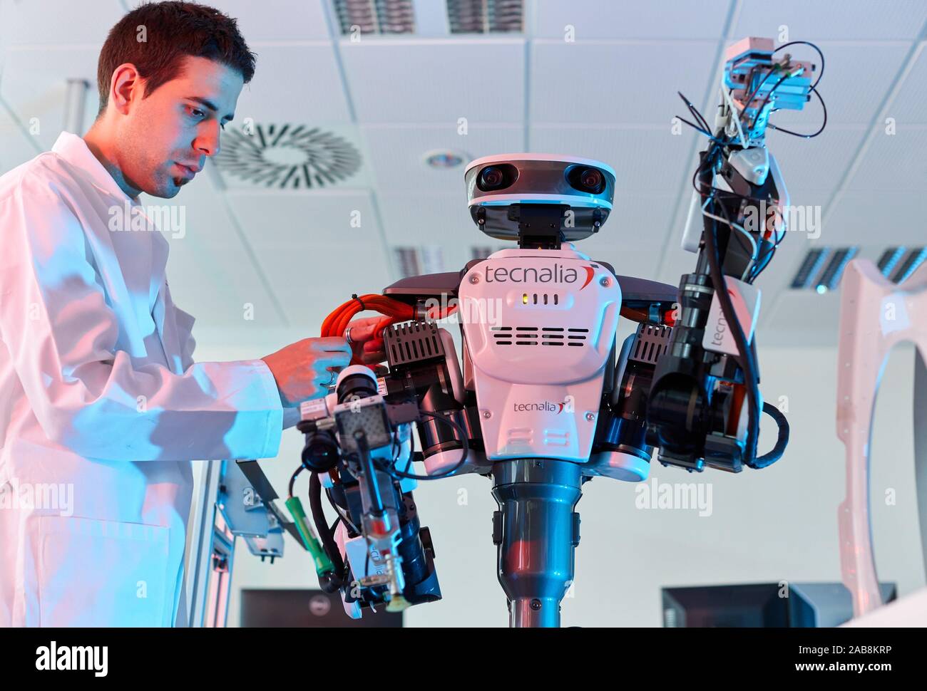 Autonomia di robot per la produzione flessibile e collaborativa, robotica avanzata unità di fabbricazione, Technology Center, Tecnalia Ricerca & Innovazione, Foto Stock