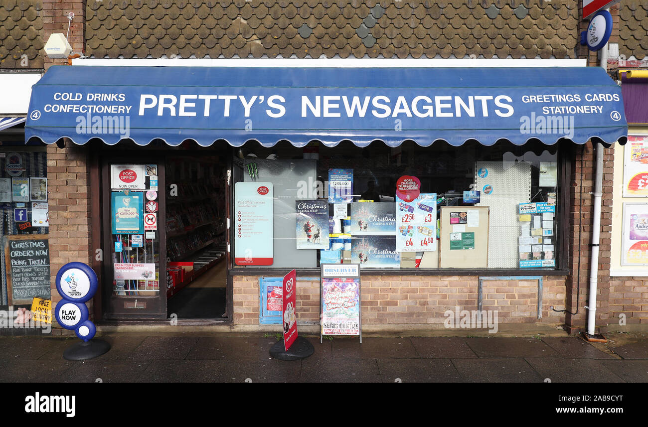 East Beach Post Office e negozio di caramelle in Selsey, West Sussex, dove Steve Thomson ha acquistato il suo vincitori Milioni di Euro biglietto della lotteria. Foto Stock