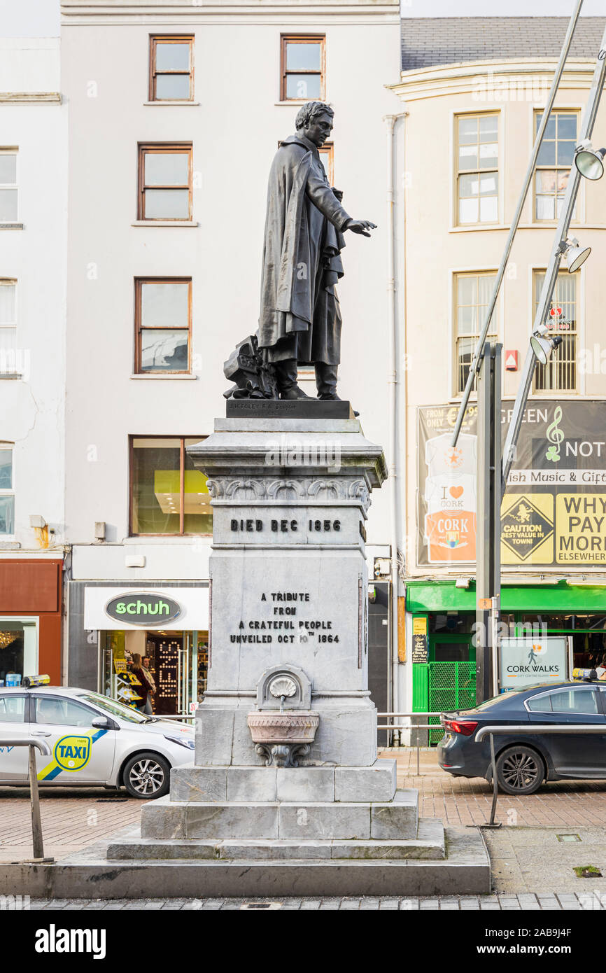 Padre Mathew statua, teetolist reformer, su St Patricks Street nella città di Cork, Irlanda Foto Stock