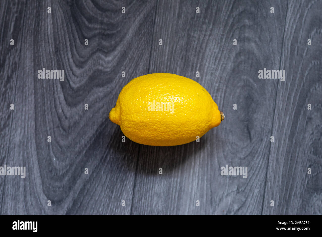 Unico frutto di limone Foto Stock
