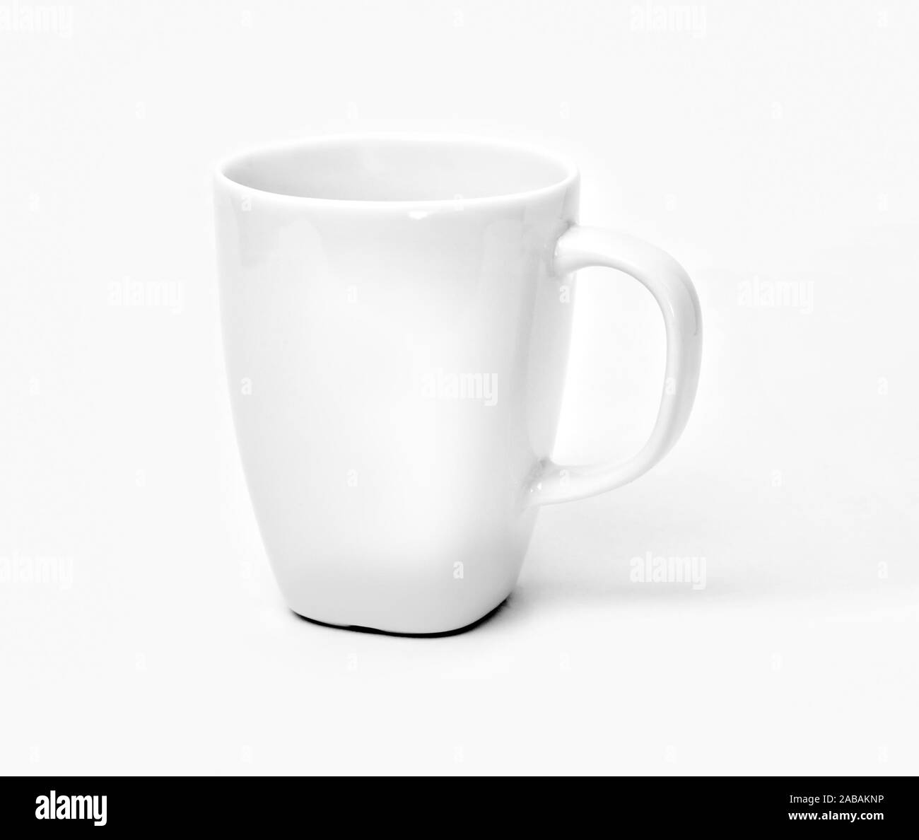 Una fotografia di un bianco tazza da caffè Foto Stock