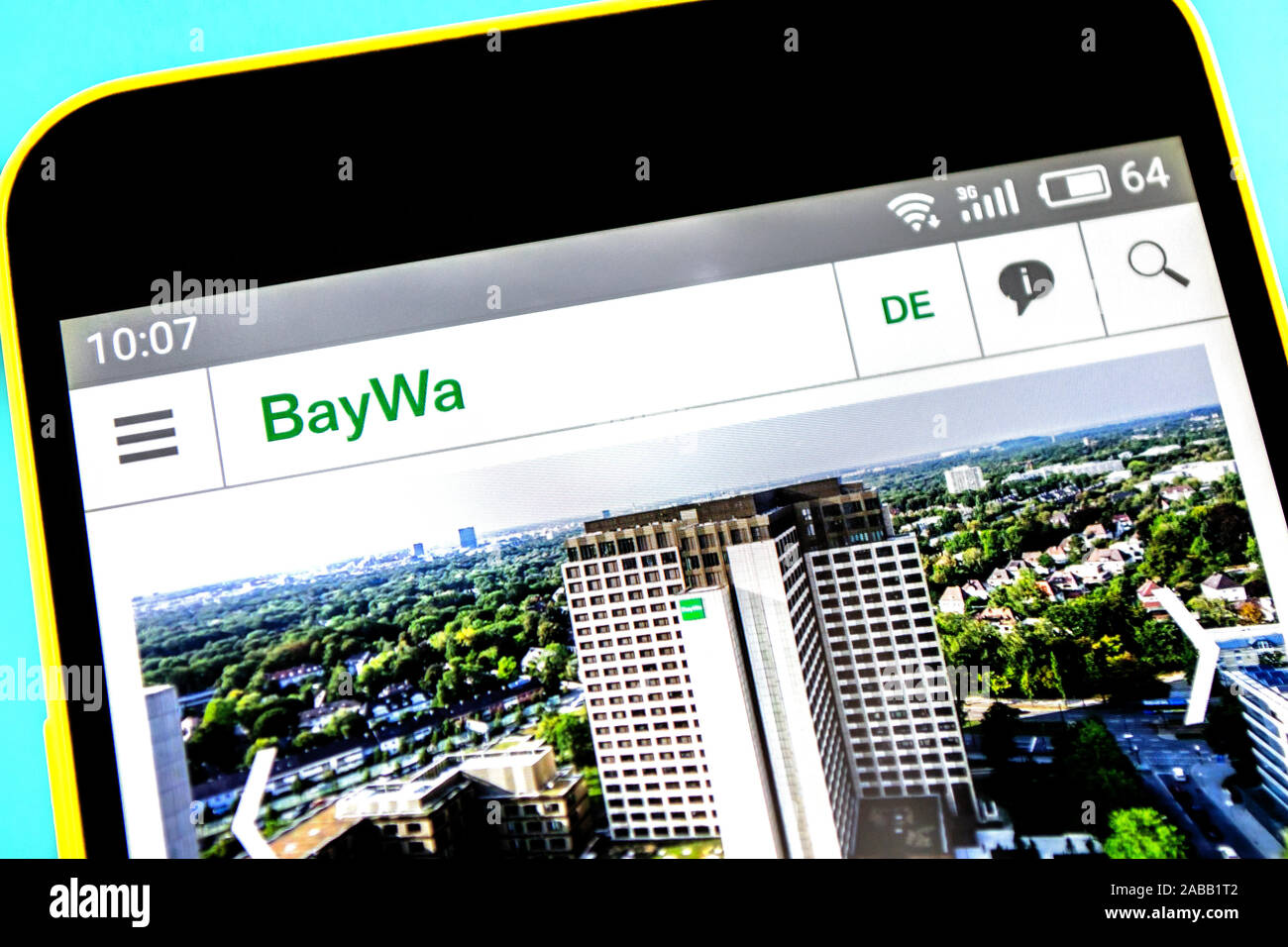 Berdyansk, Ucraina - 18 Aprile 2019: Editoriale illustrativa di BayWa website homepage. BayWa logo visibile sullo schermo del telefono. Foto Stock