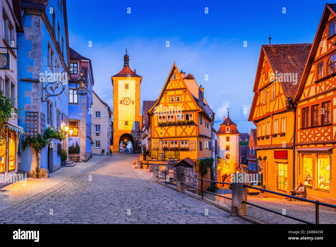Rothenburg, Germania. La città medievale di Rothenburg ob der Tauber di notte. Foto Stock