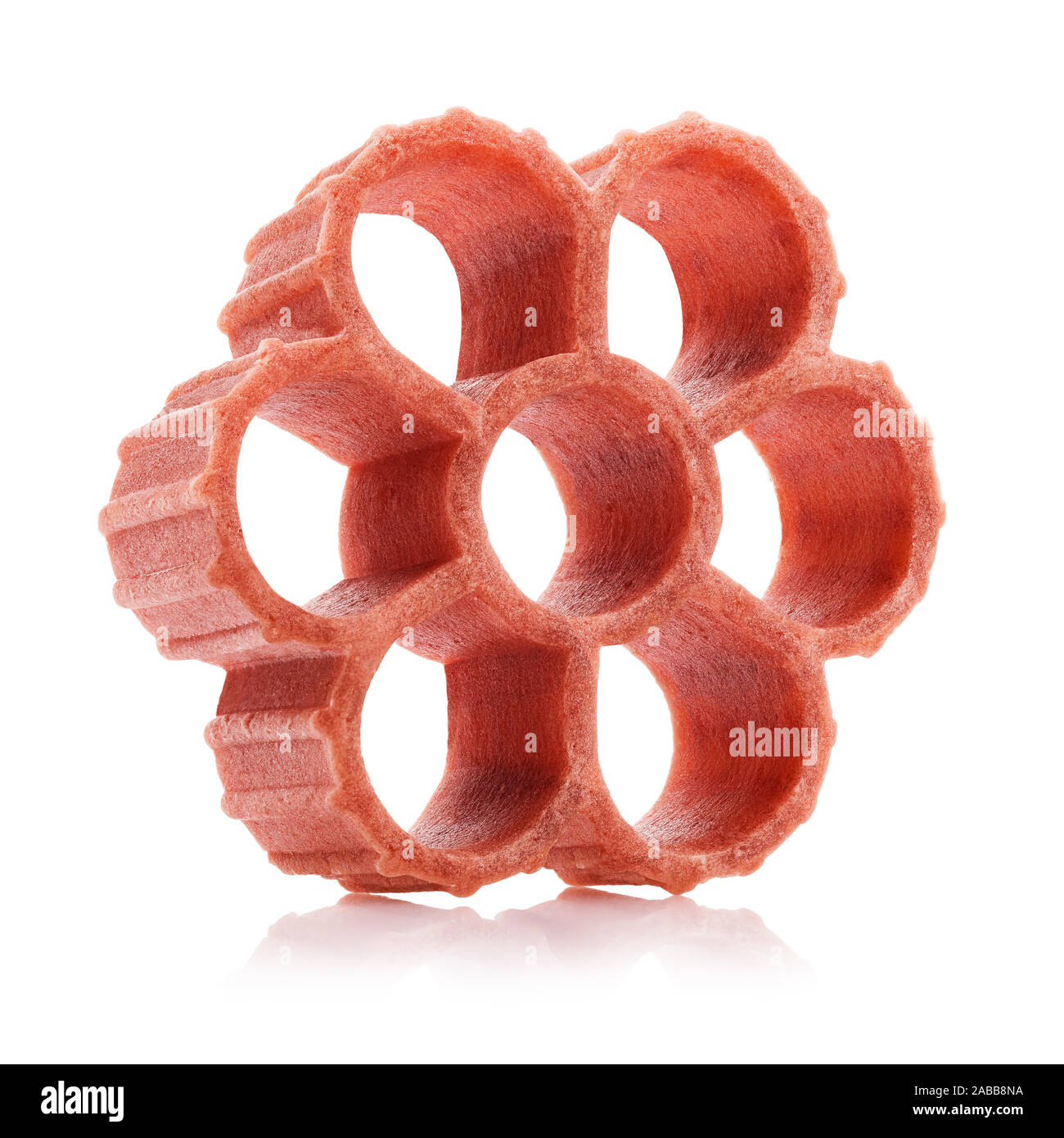 Rosso di pasta di grano duro varietà, isolato su uno sfondo bianco. Foto scattata da metodo di impilatura Foto Stock