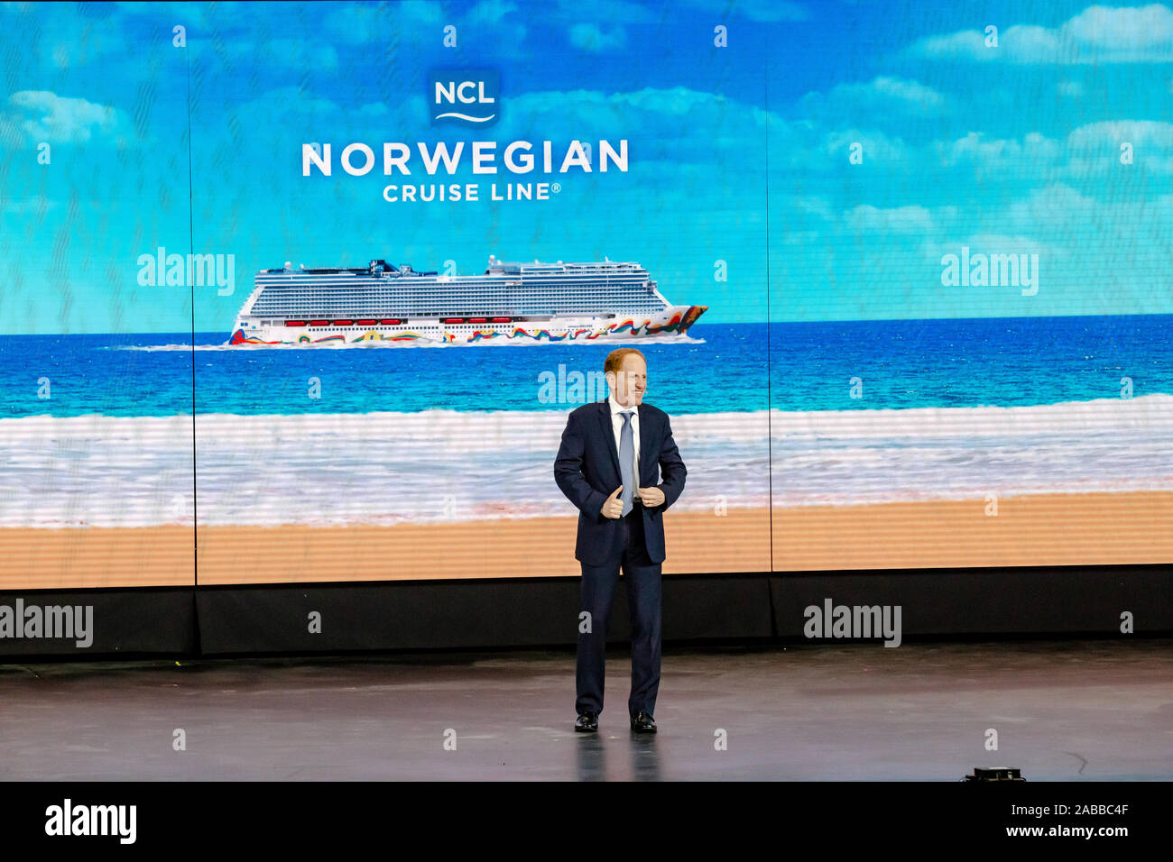 Nuovo Presidente NCL/CEO Harry Sommer a Encore inaugurale di battesimo e di concerto con la madrina di Kelly Clarkson su Novembre 21, 2019 a Miami in Florida Foto Stock