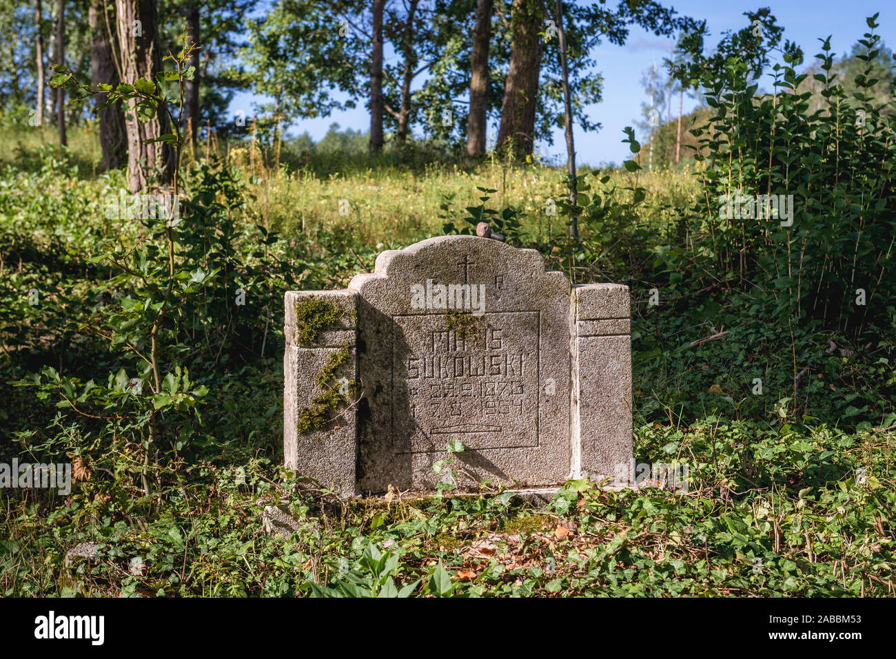 Vecchio Cimitero vicino villaggio Ornowo Ostroda nella contea di Polonia Foto Stock