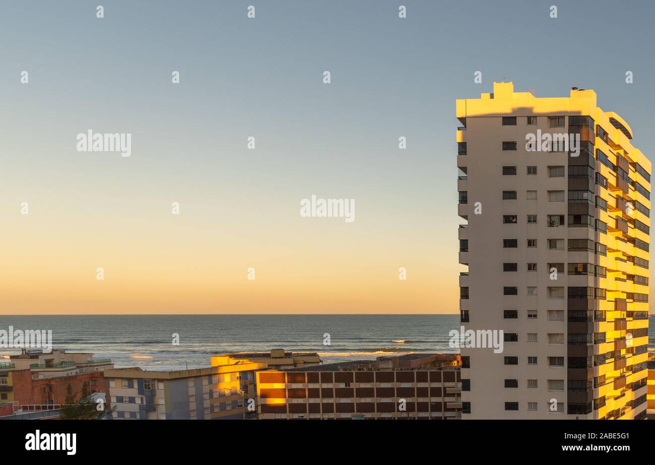 Tramandaí è un brasiliano comune nello stato di Rio Grande do Sul. Si tratta di una spiaggia cittadina sulla costa nord del Rio Grande do Sul, che è 118 km f Foto Stock