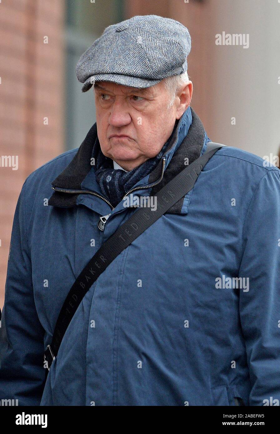 Hillsborough corrispondono comandante David Duckenfield, chi è accusato di omicidio colposo da grave negligenza di 95 Liverpool sostenitori al 1989 FA Cup semi-finale, arrivando a Preston Crown Court. Foto Stock