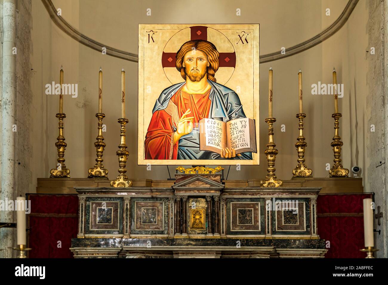 Altare im Dom San Nicolo, Taormina, Sizilien, Italien, Europa | Taormina Chiesa Cattedrale di San Nicola altare, Taormina, Sicilia, Italia, Europa Foto Stock