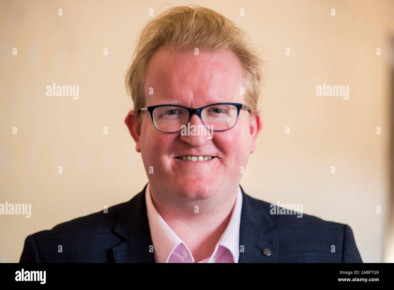 Gary Hynds candidato conservatore per Lagan Valley durante il lancio dell'Irlanda del Nord i Conservatori manifesto al Culloden Hotel nelle vicinanze del Belfast. Foto di PA. Picture Data: Mercoledì 27 Novembre, 2019. Vedere PA storia ULSTER devoluzione. Foto di credito dovrebbe leggere: Liam McBurney/PA FILO Foto Stock