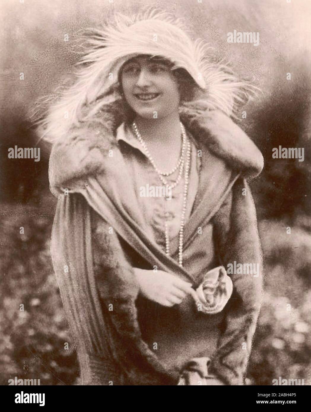 La regina Elisabetta Regina madre (1900-2002) come duchessa di York circa 1920 Foto Stock