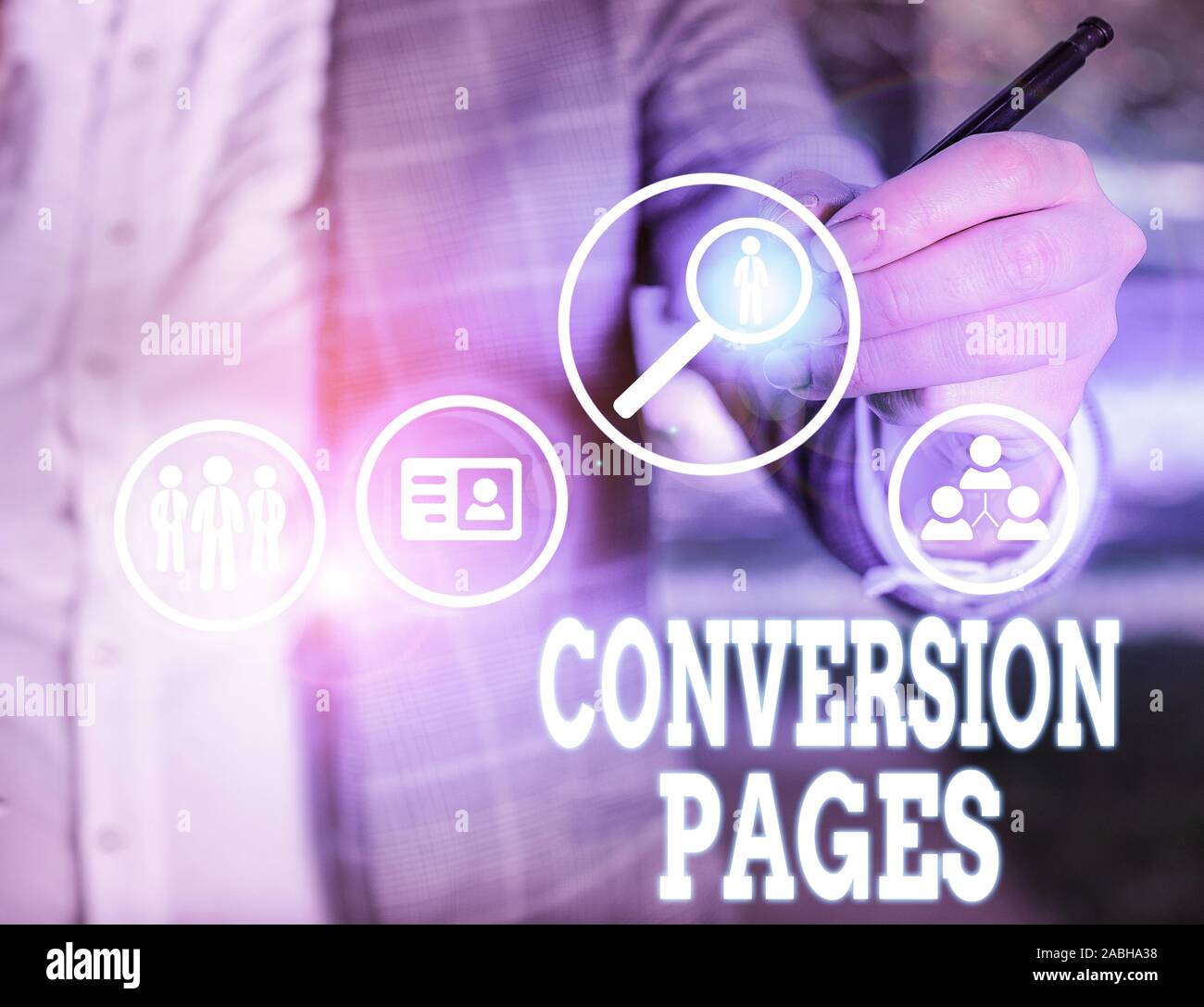 Conceptual la scrittura a mano che mostra le pagine di conversione. Concetto significato compare in risposta al clic su un motore di ricerca Foto Stock