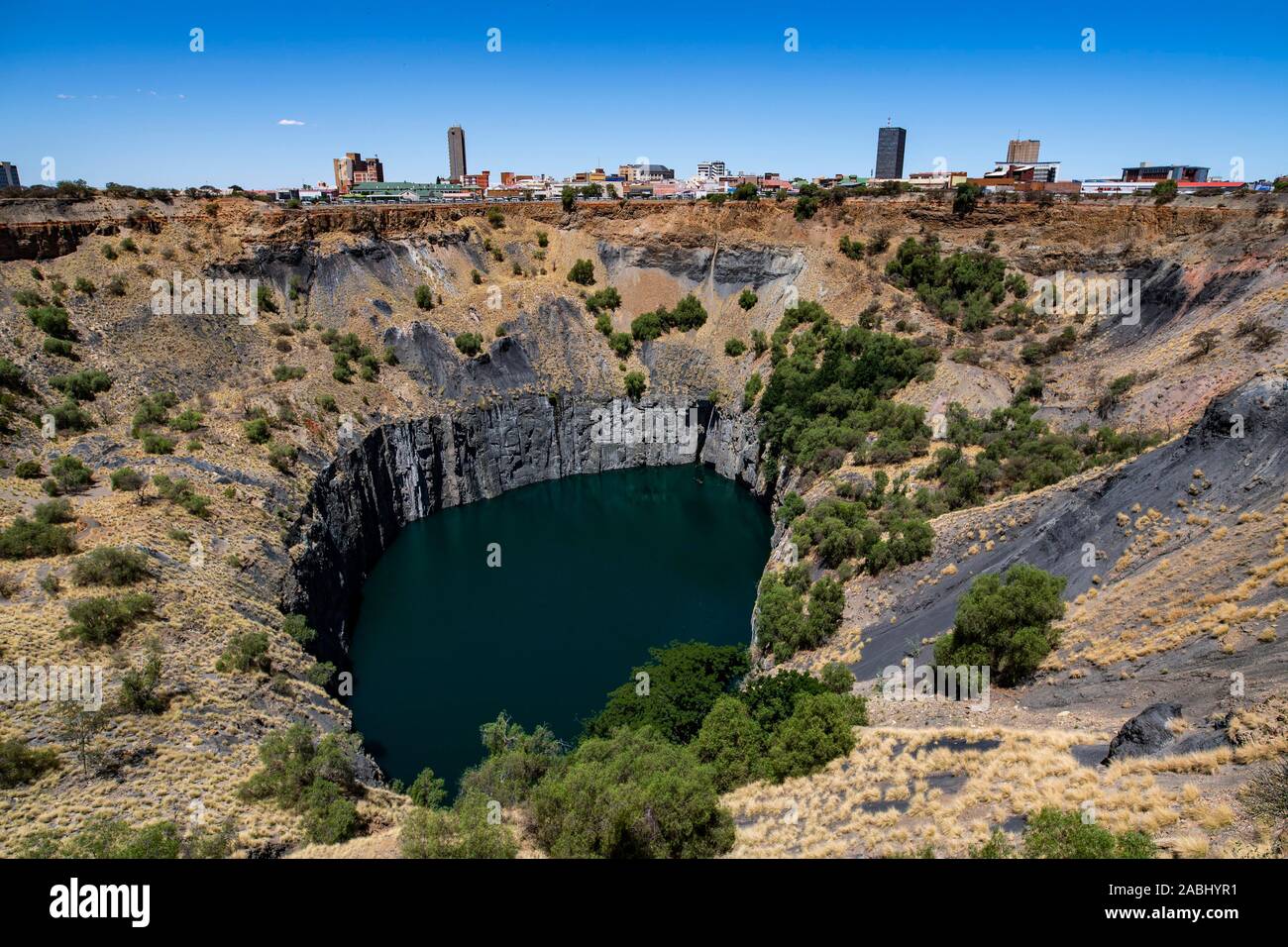Man-made foro, il foro grande, ex miniera di Kimberley, abbandonata miniera di diamanti, Kimberley, Sud Africa Foto Stock