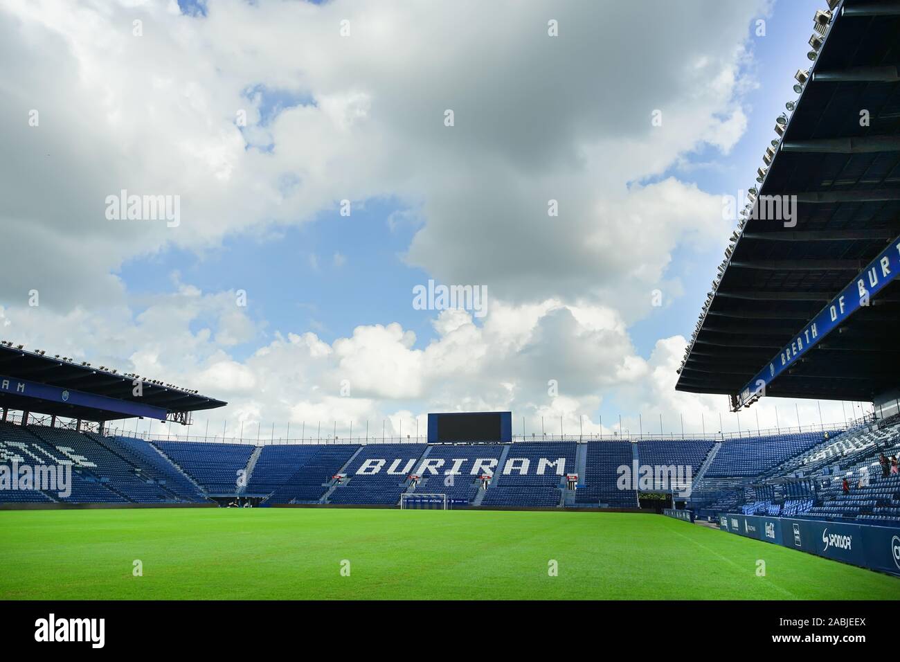 Buriram, Tailandia - 11 Ottobre 2019: Chang Arena o Thunder Castle Stadium di Buriram United Football Club in Buriram provincia,della Thailandia. Foto Stock