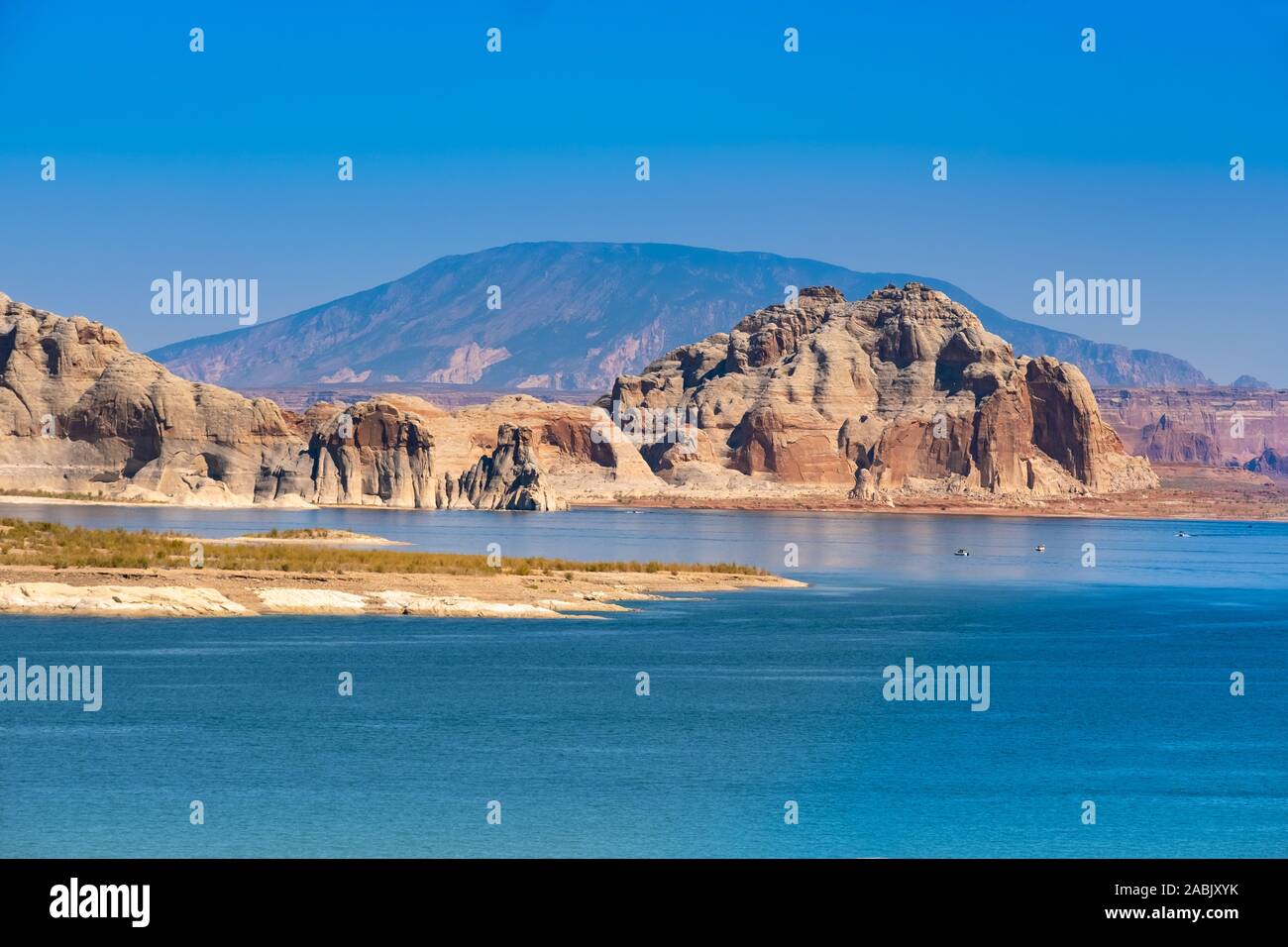 Lake Powell, un serbatoio sul fiume Colorado, a cavallo del confine tra Utah e Arizona, Stati Uniti d'America Foto Stock