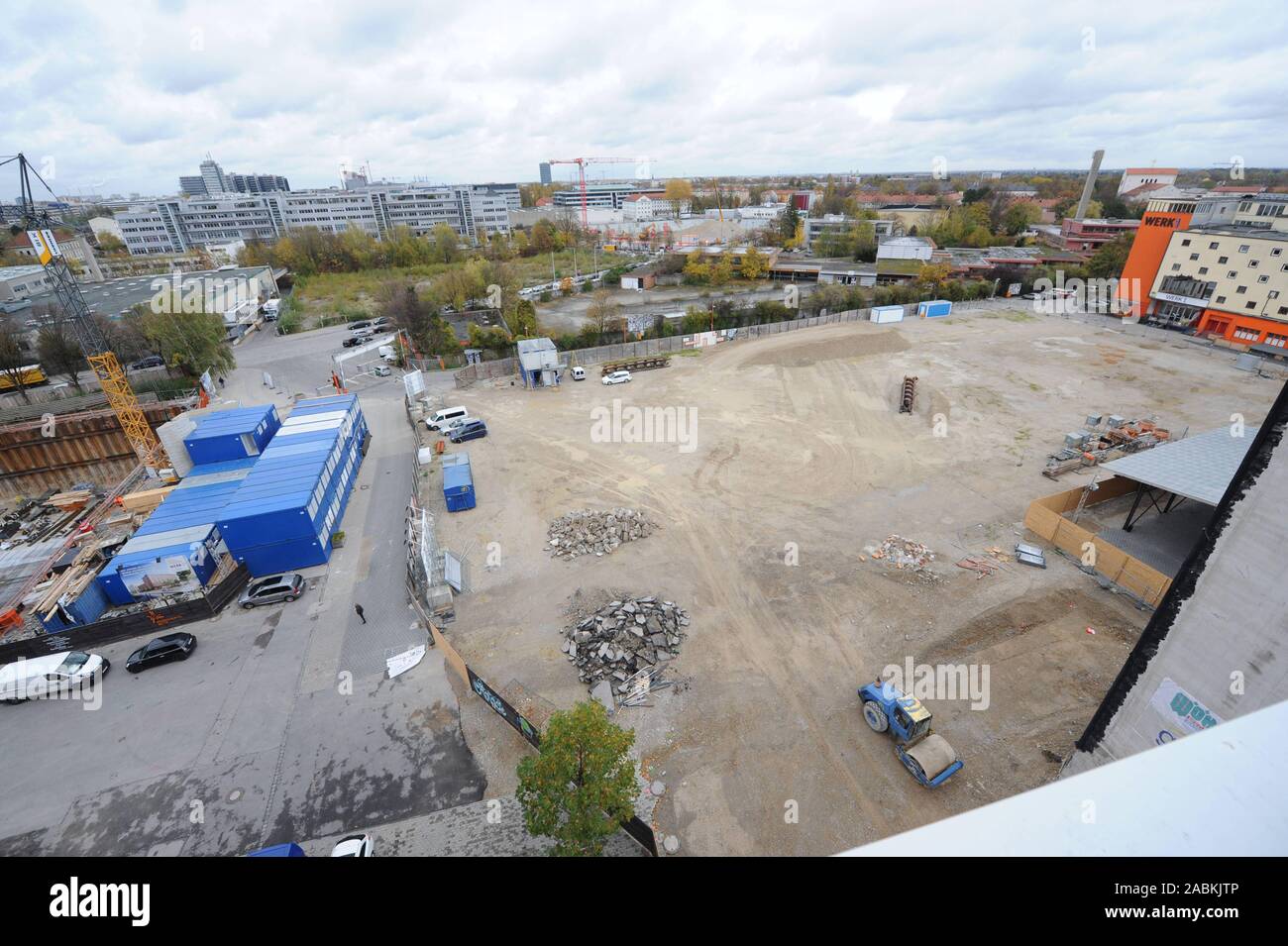 Vista del terreno edificabile per la nuova sala da concerto nel quartiere di fabbrica sull'ex sito Pfanni a Ostbahnhof. [Traduzione automatizzata] Foto Stock