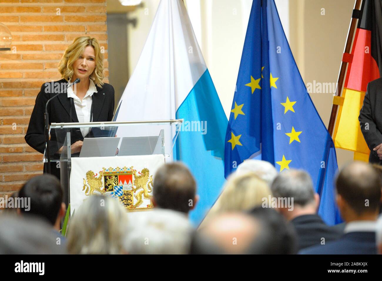 Presentazione del 'Medal per servizi speciali per il Land della Baviera in una Europa unita', o Medaglia Europea per breve di eminenti personalità nel Prinz-Carl-Palais a Monaco di Baviera. Veronica Ferres è stato uno dei vincitori. [Traduzione automatizzata] Foto Stock