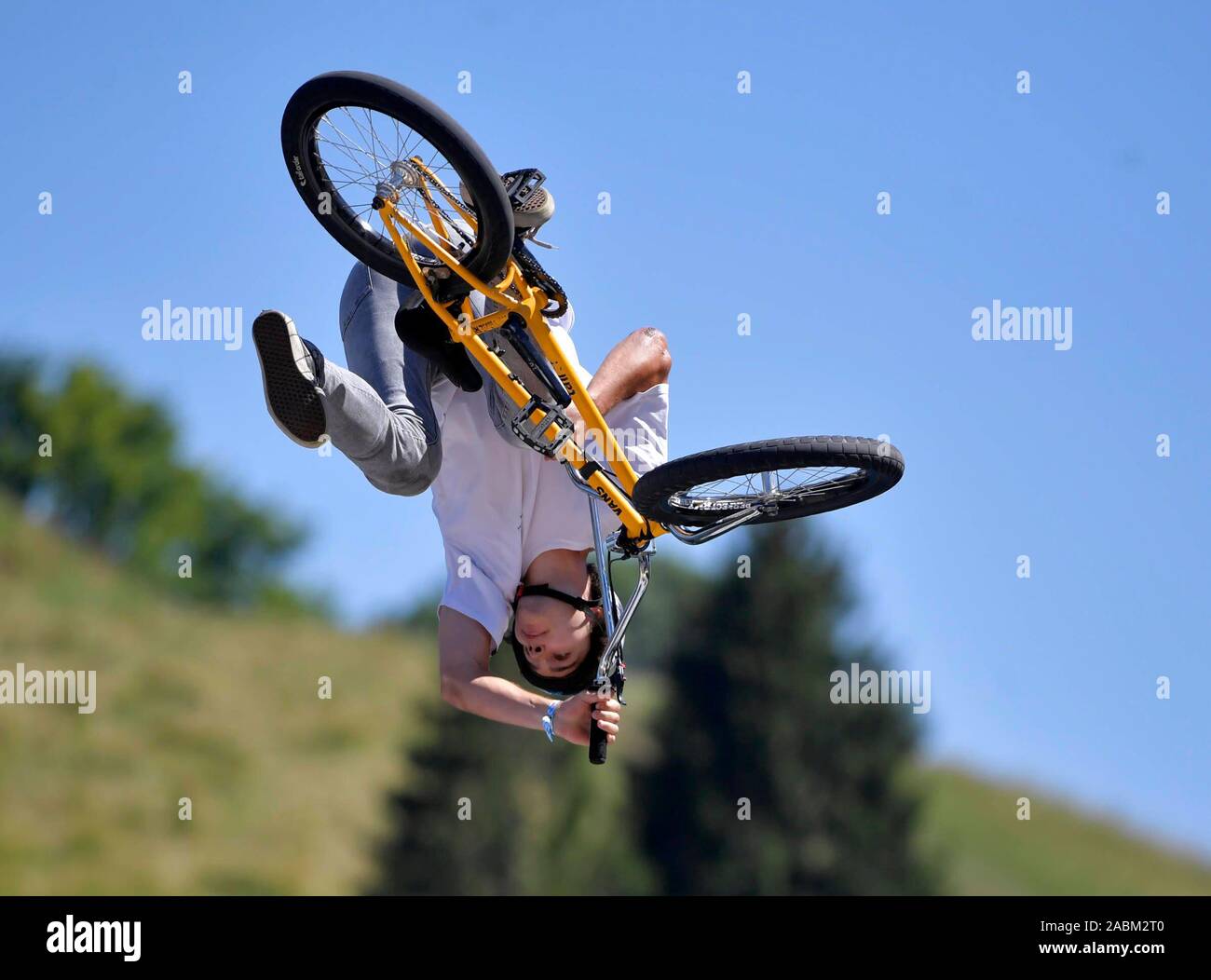 Mescolanza di Monaco di Baviera in Monaco di Baviera Olympic Park. BMX CONTEST Linea Lago Semi Finale: Tom van den Bogaard [traduzione automatizzata] Foto Stock