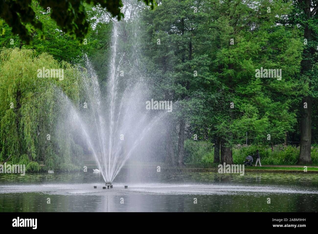 Fontäne, Französischer Garten, Celle, Niedersachsen, Deutschland Foto Stock