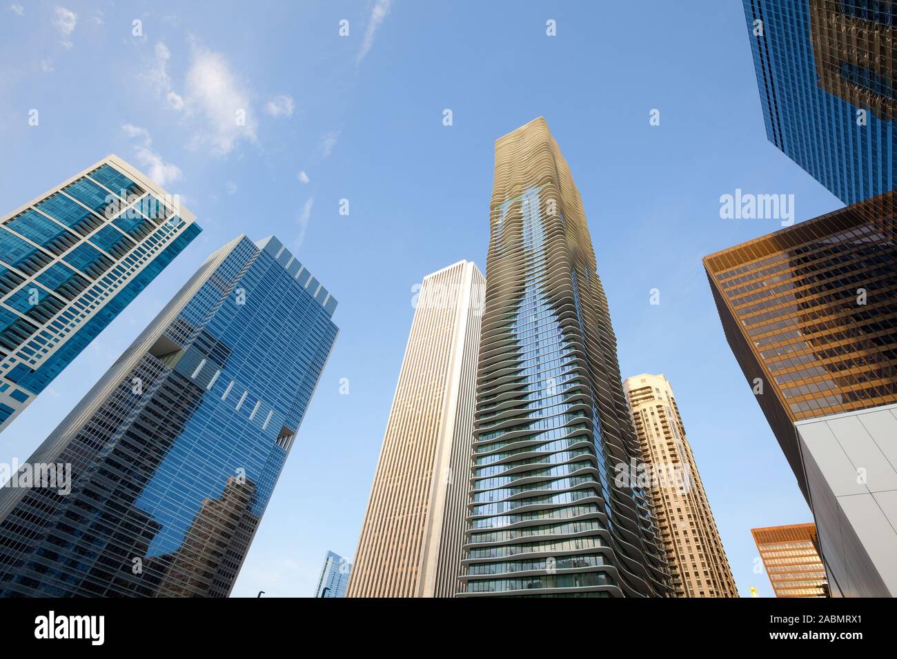 Skyline di grattacieli moderni a downtown Chicago, Illinois, Stati Uniti d'America Foto Stock