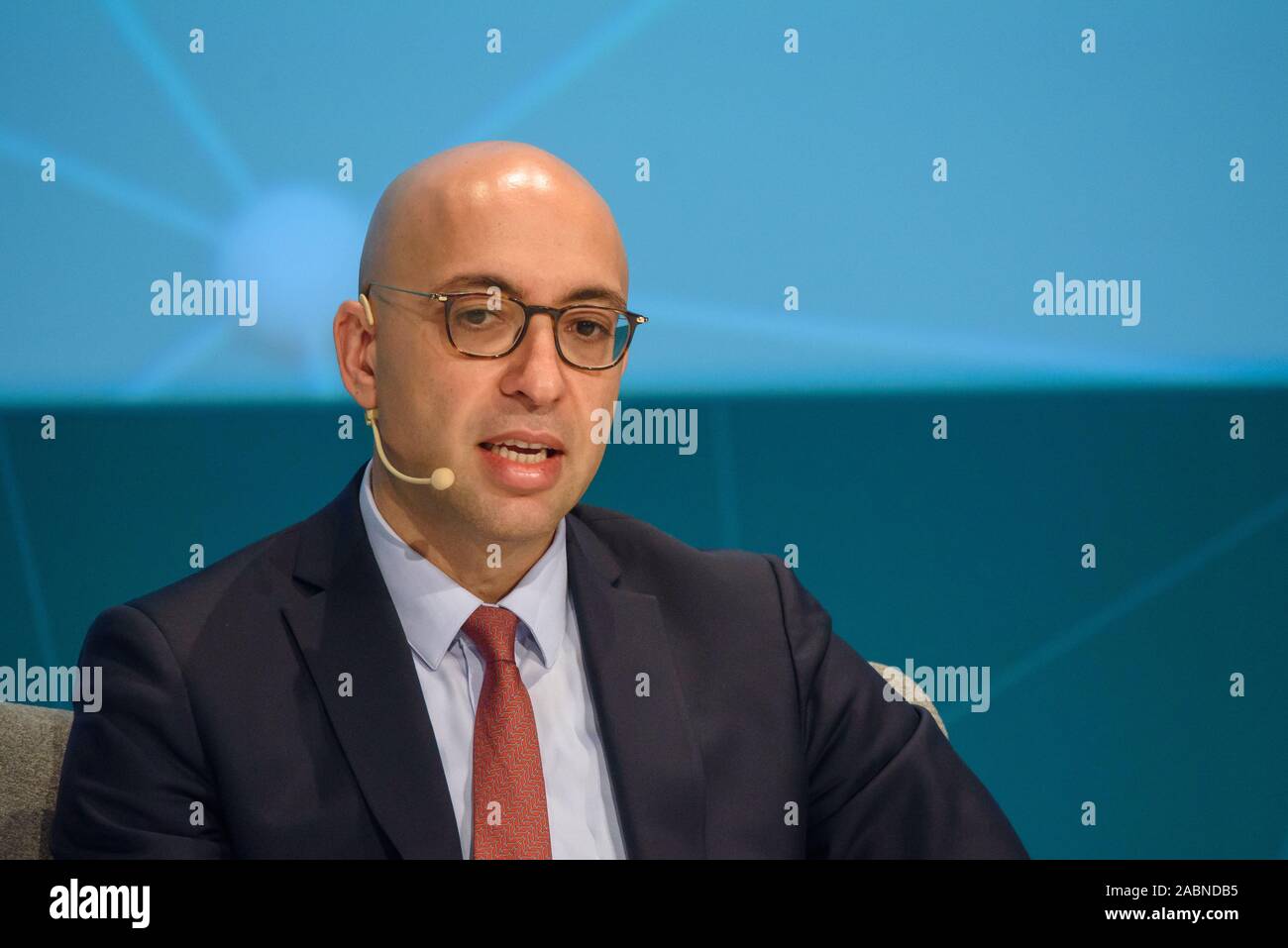 RIGA, Lettonia. 28 Nov, 2019. Wassim Chourbaji, Vice Presidente Senior per le questioni di governo e la politica pubblica EMEA Qualcomm Incorporated, durante 5G Techritory Forum. La seconda regione del Mar Baltico 5G Forum di ecosistema. Credito: Gints Ivuskans/Alamy Live News Foto Stock