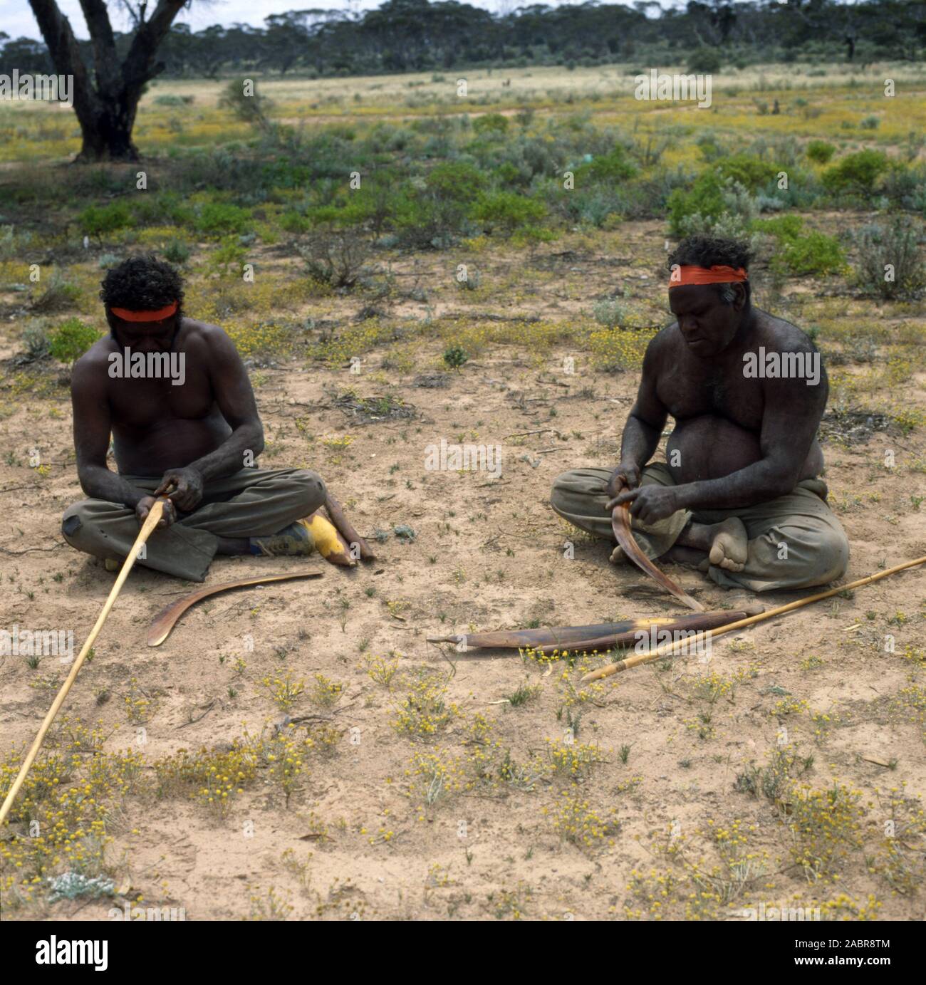 CACCIATORI ABORIGENI, OUTBACK SOUTH AUSTRALIA. Foto Stock