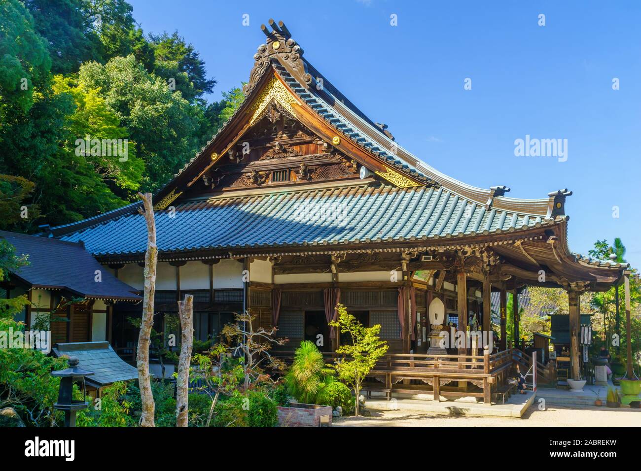 Miyajima, Giappone - 13 Ottobre 2019: vista del Daisho-nel complesso tempio, Miyajima (Itsukushima) Isola, Giappone Foto Stock