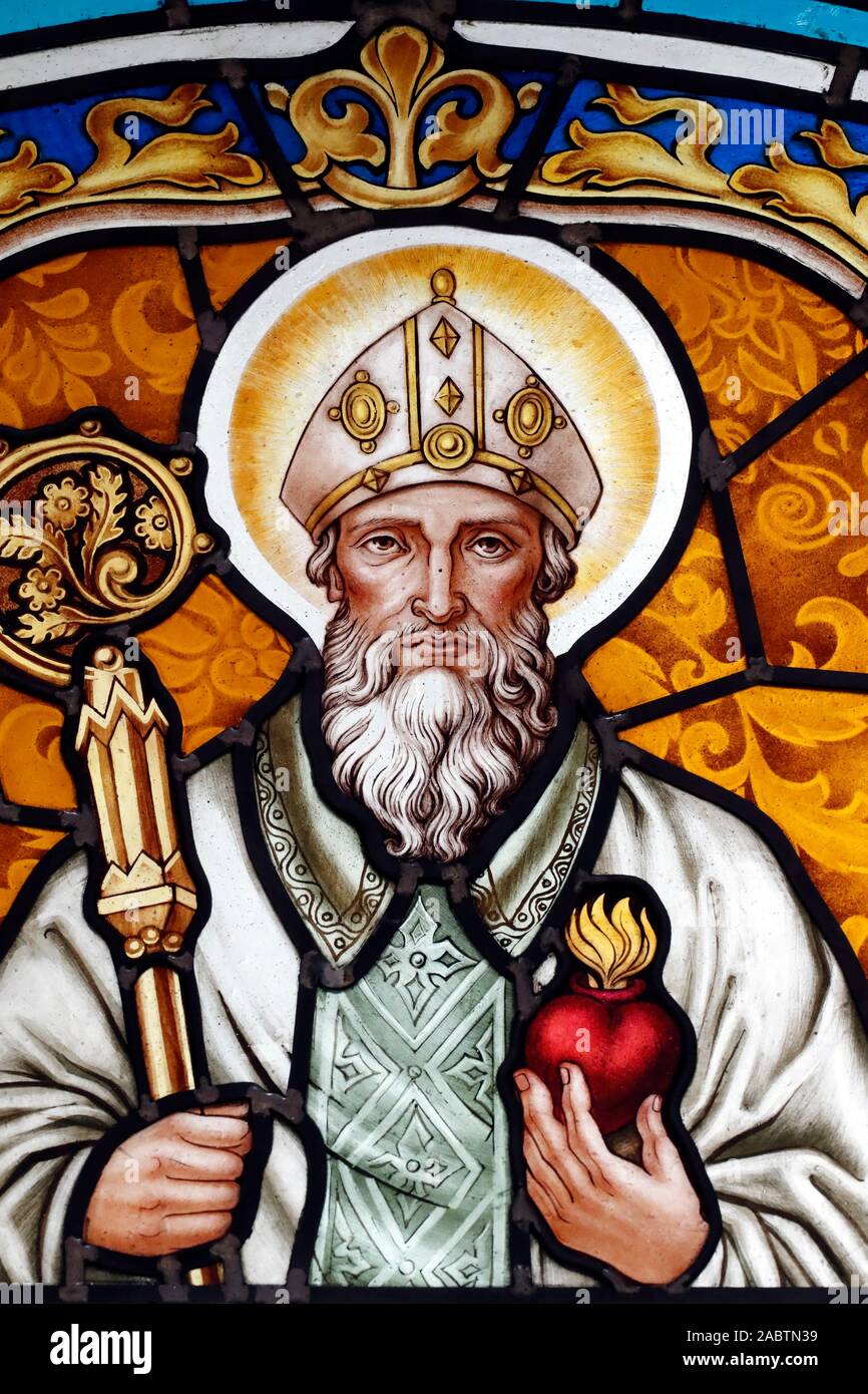 Sant Agostino di Ippona. Finestra di vetro colorato. Thi Nghe Chiesa. Ho Chi Minh City. Il Vietnam. Foto Stock