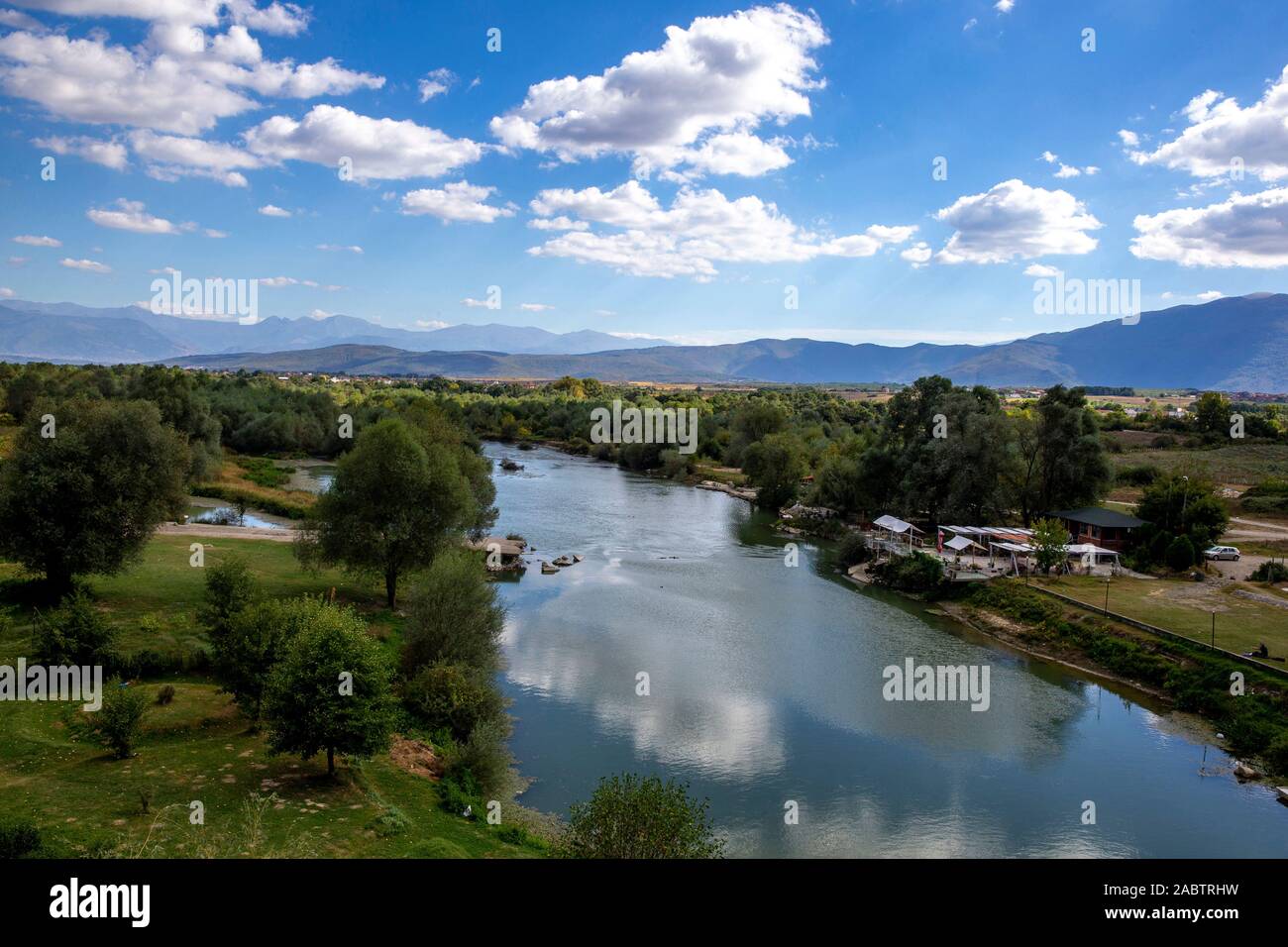 Drini river vicino Gjakove, in Kosovo. Foto Stock