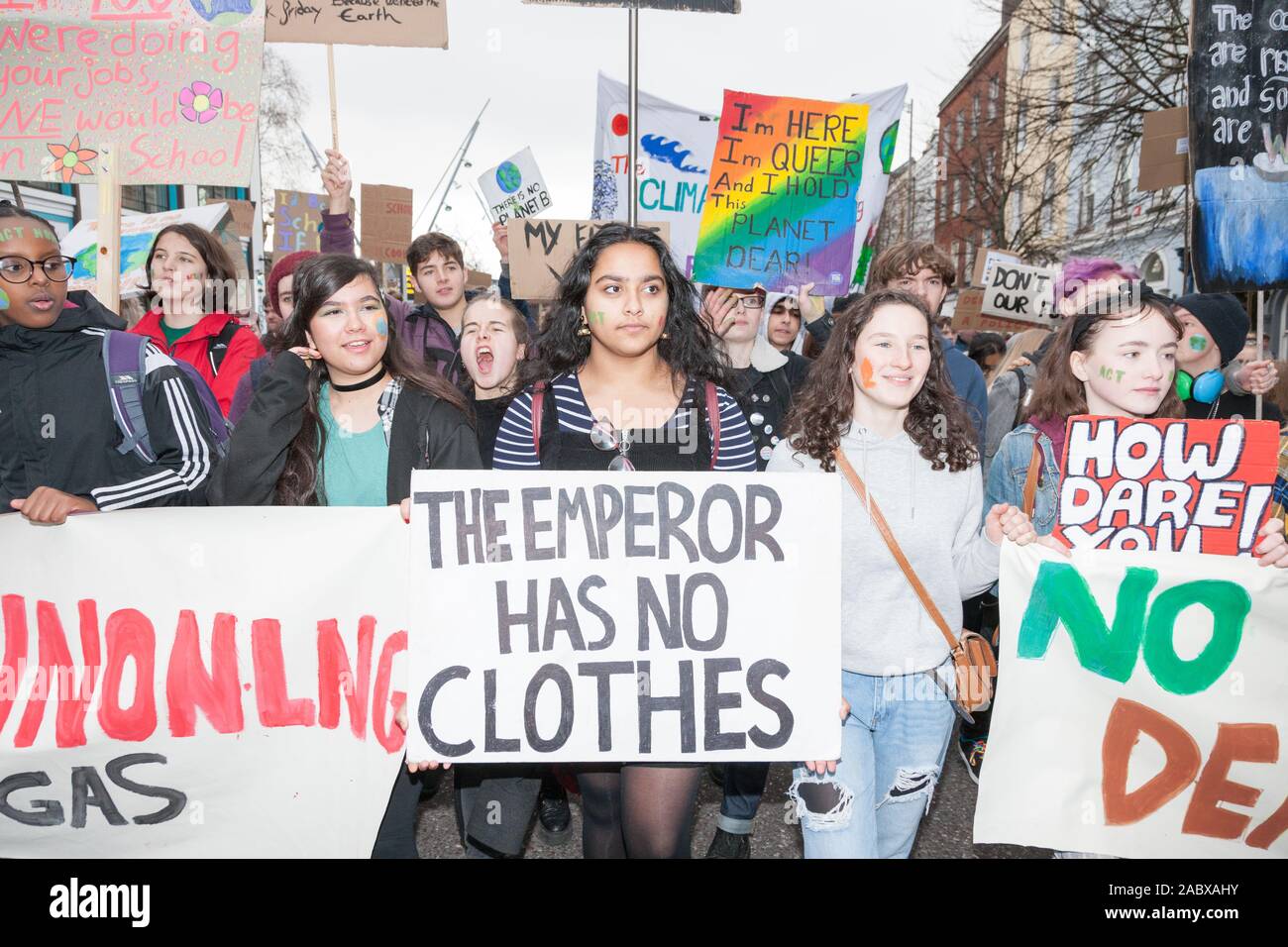 La città di Cork, Cork, Irlanda. 29 Nov, 2019. Gli studenti che partecipano al clima globale sciopero che si è tenuto nella città di Cork, Irlanda.- Credito: David Creedon/Alamy Live News Foto Stock