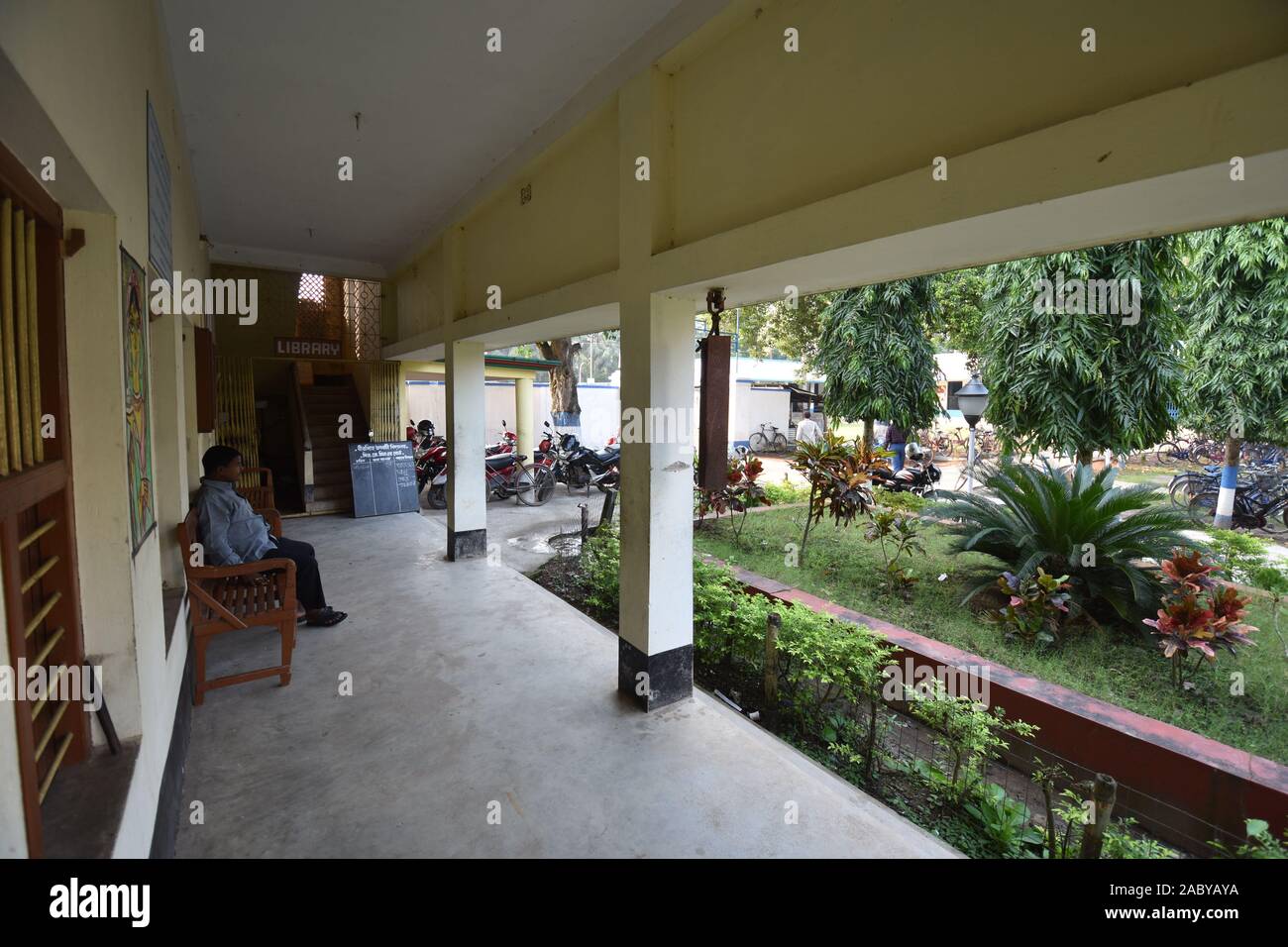 Birsingha Bhagabati Vidyalaya. Villaggio Birsingha, West Midnapore, Bengala occidentale. India. Foto Stock