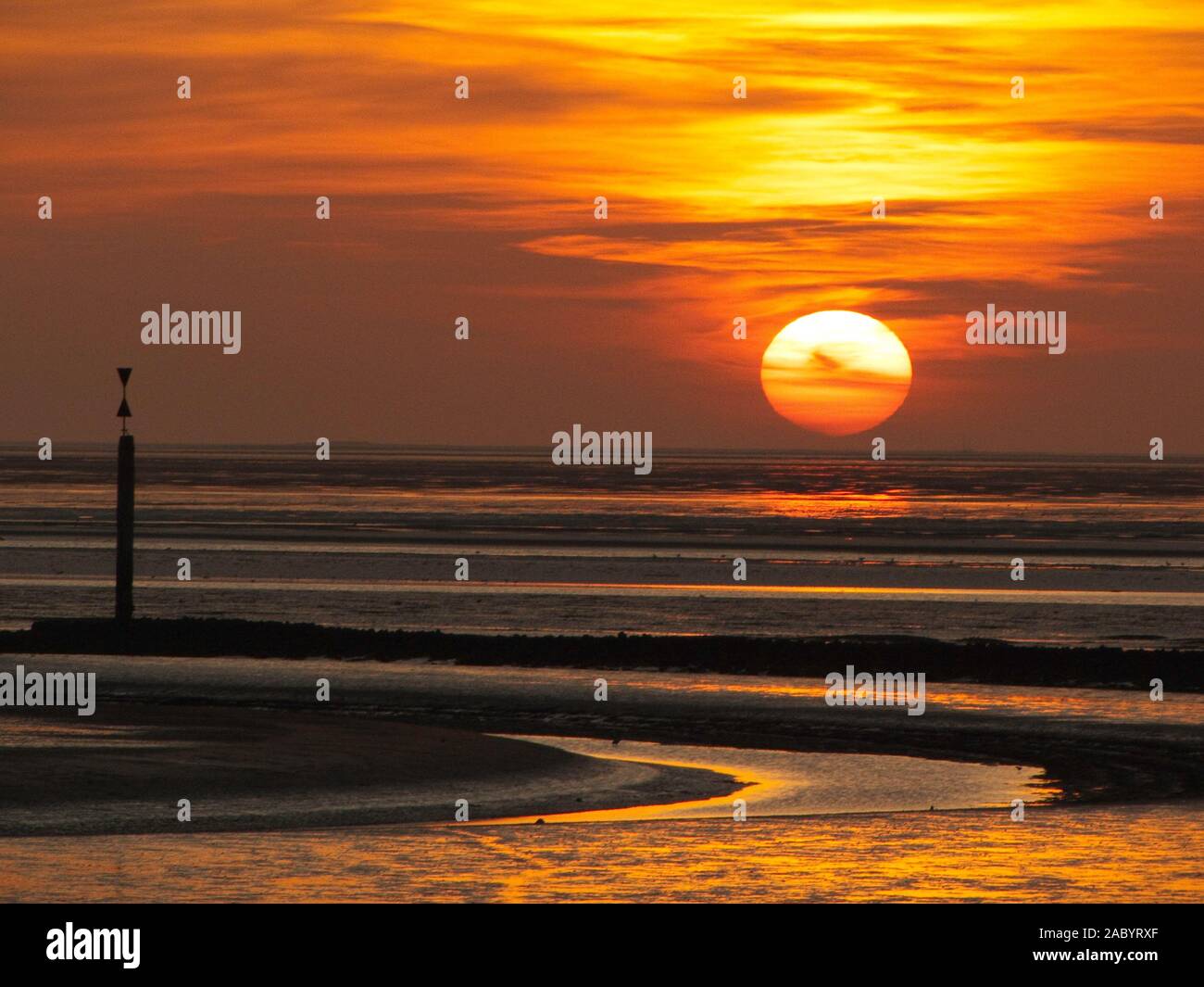 Abend im Wattenmeer, Sonnenuntergang, Silhouetten, Watt, Pril, Foto Stock