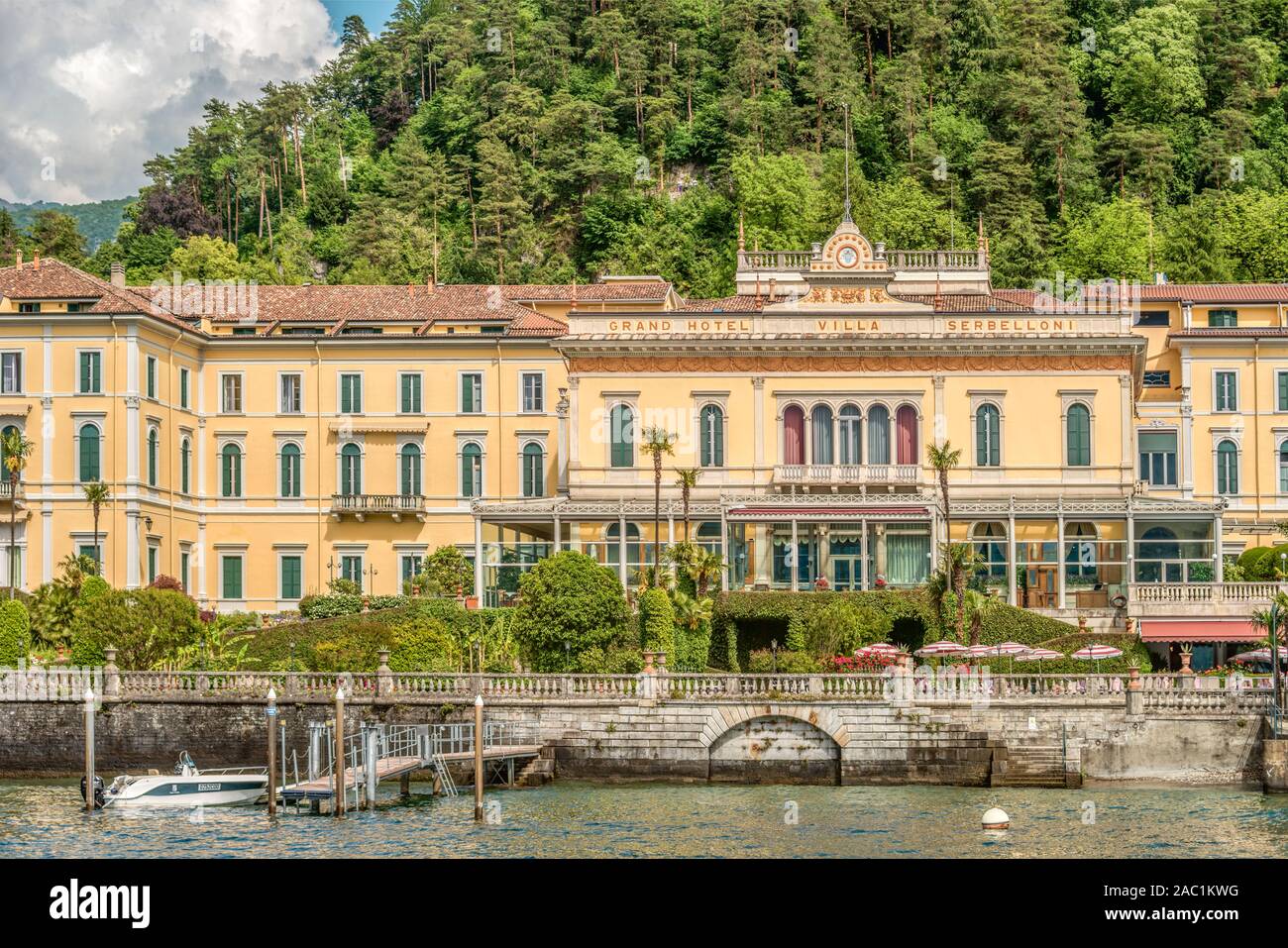 Grand Hotel Villa Serbelloni al waterfront di Bellagio sul Lago di Como, visto dal lago, Lombardia, Italia Foto Stock