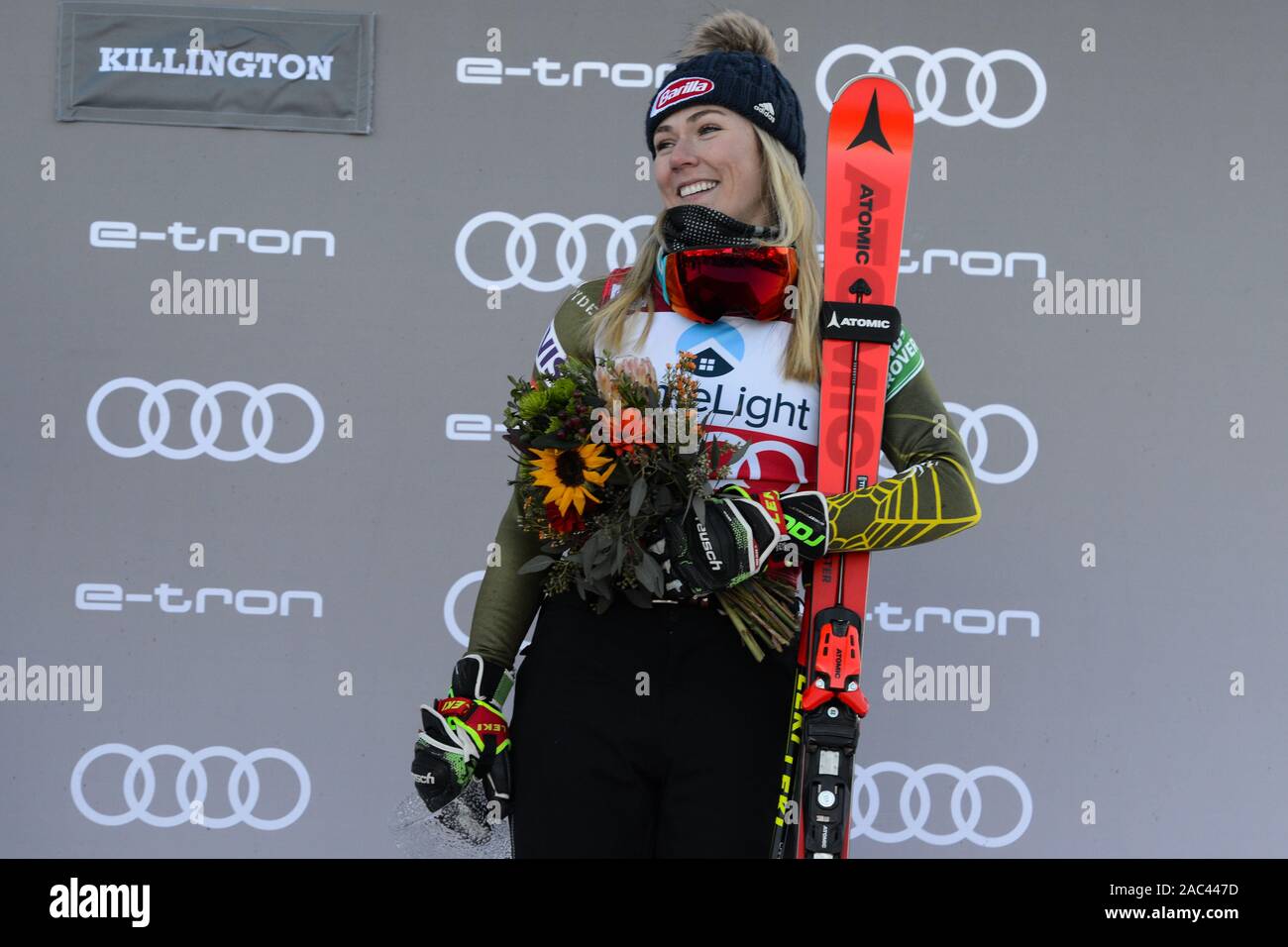 Killington, Vermont, USA. 30 Novembre, 2019. MIKAELA SHIFFRIN sul podio dopo aver terminato terzo in Audi FIS Coppa del Mondo di Sci Alpino Femminile Slalom Gigante in Killington Vermont. Credito: Christopher Prelievo/ZUMA filo/Alamy Live News Foto Stock