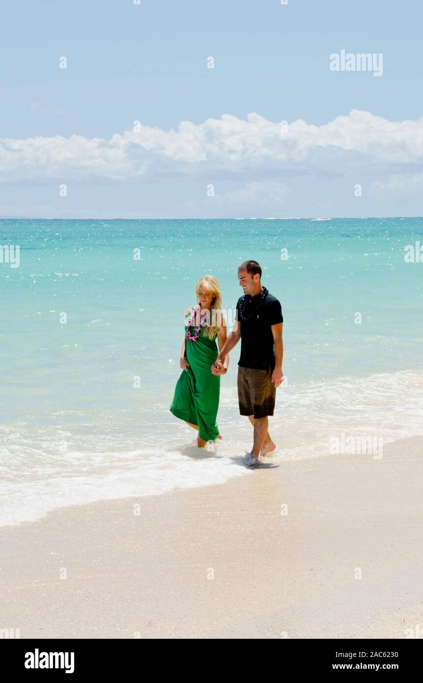 Kim e Lyle sono recentemente impegnato dopo sei anni. Quando si tratta di avere divertimento, questi due sanno davvero lasciar perdere! Foto Stock