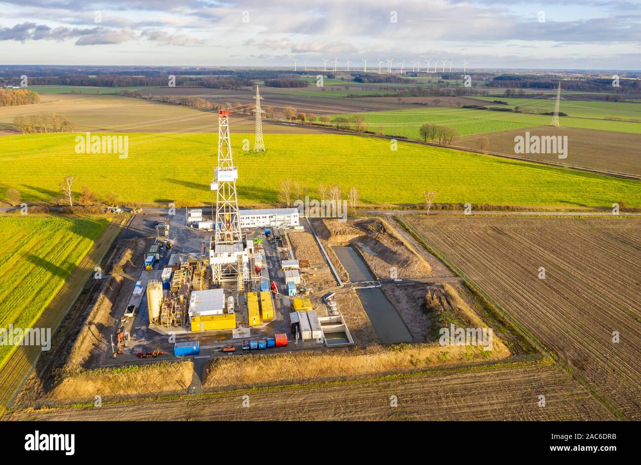 Finale in fase di costruzione della piattaforma petrolifera, utilizzati per lo strumento test solo, azienda Baker Hughes, Ahnsbeck vicino a Celle, Germania Foto Stock